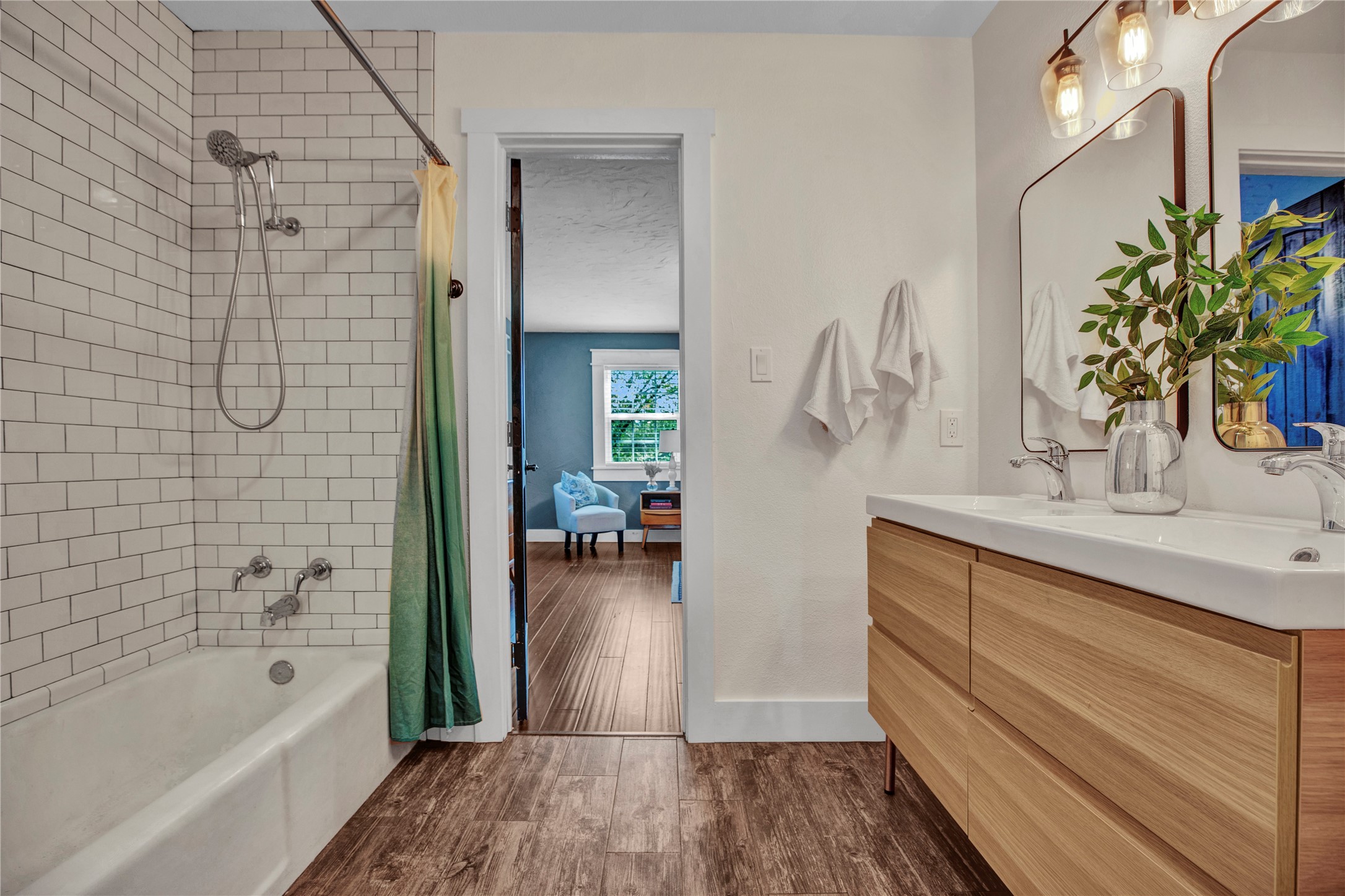 717 Woodbine Estates Road