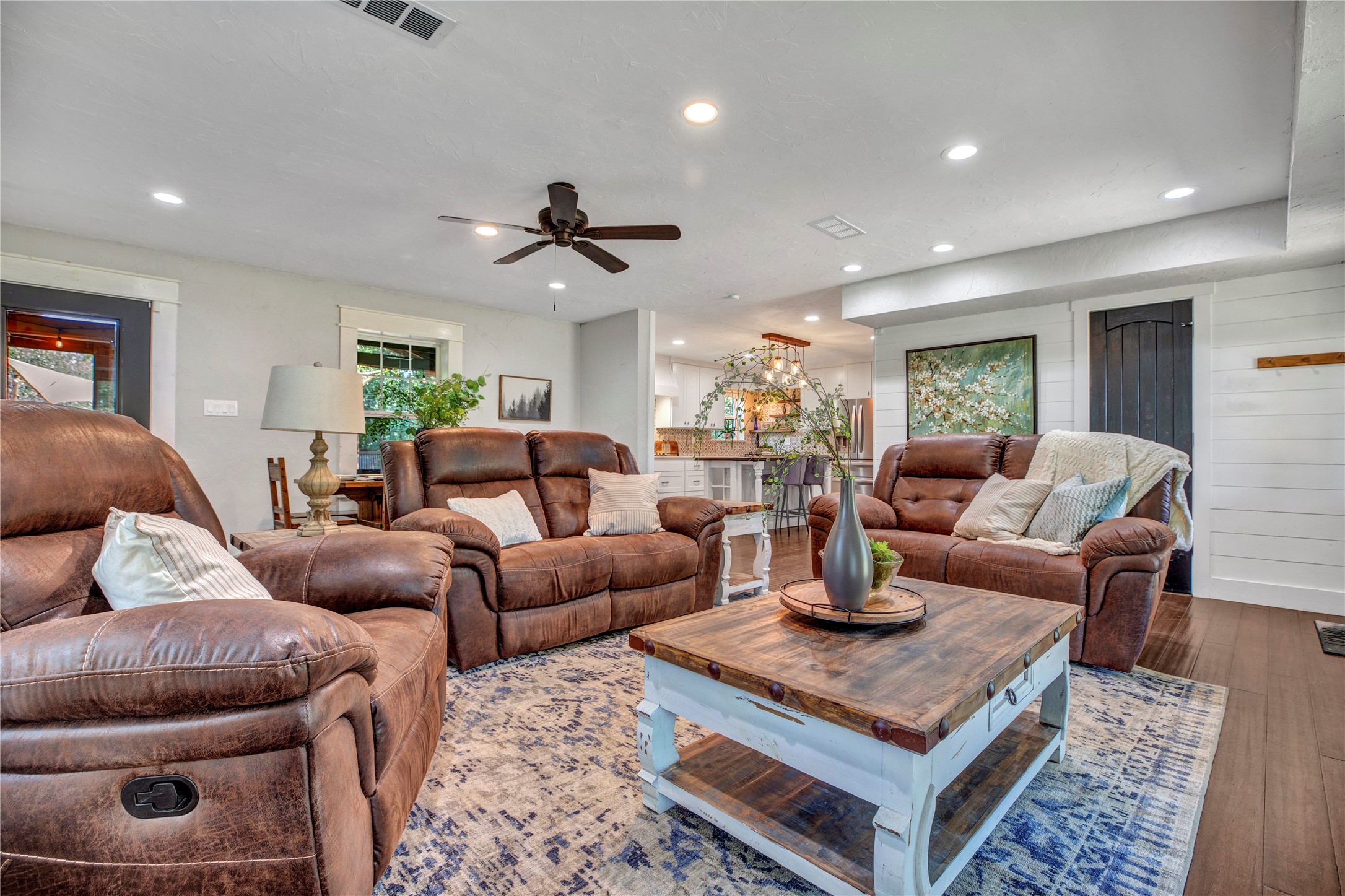 717 Woodbine Estates Road