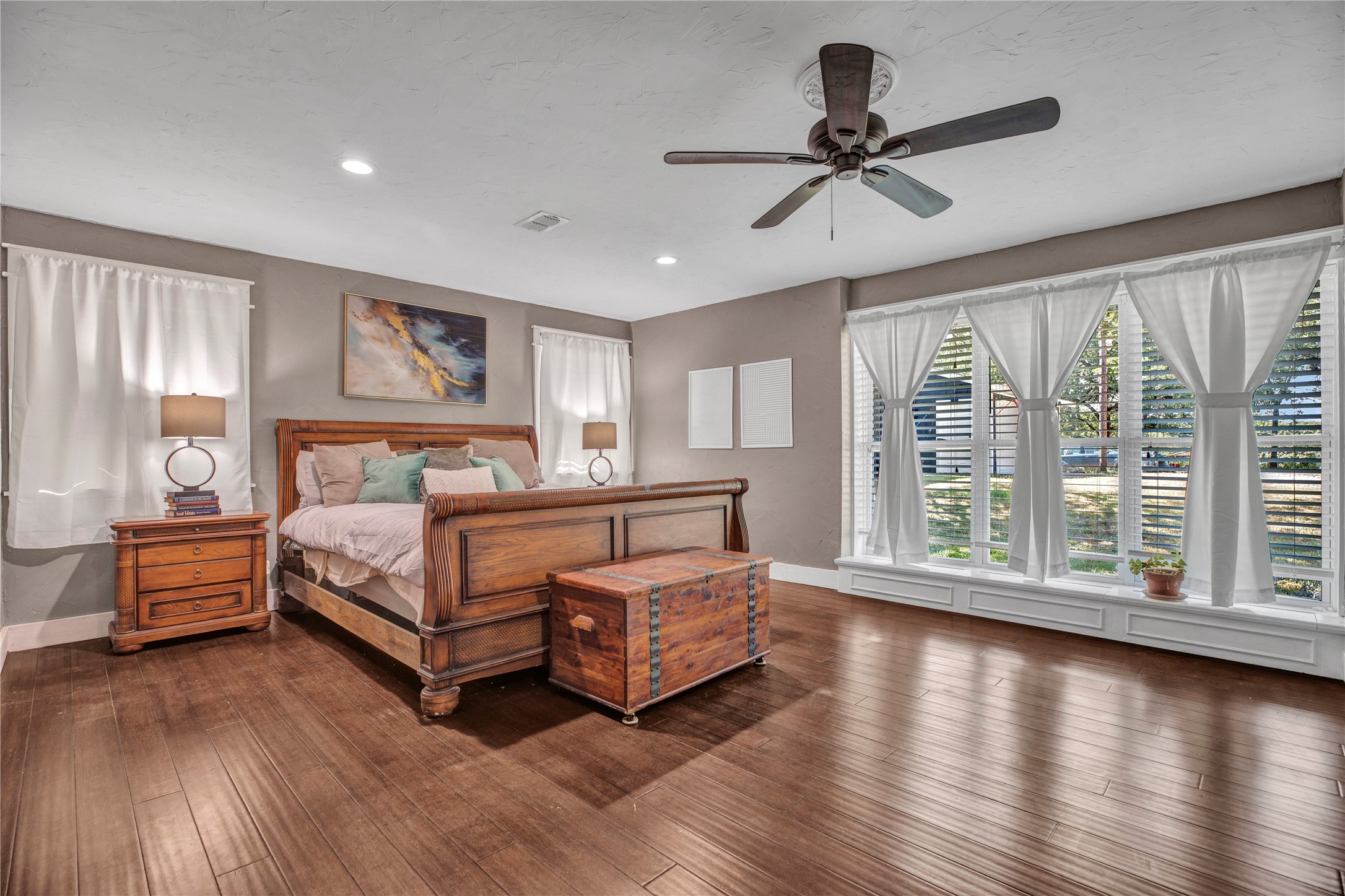 717 Woodbine Estates Road