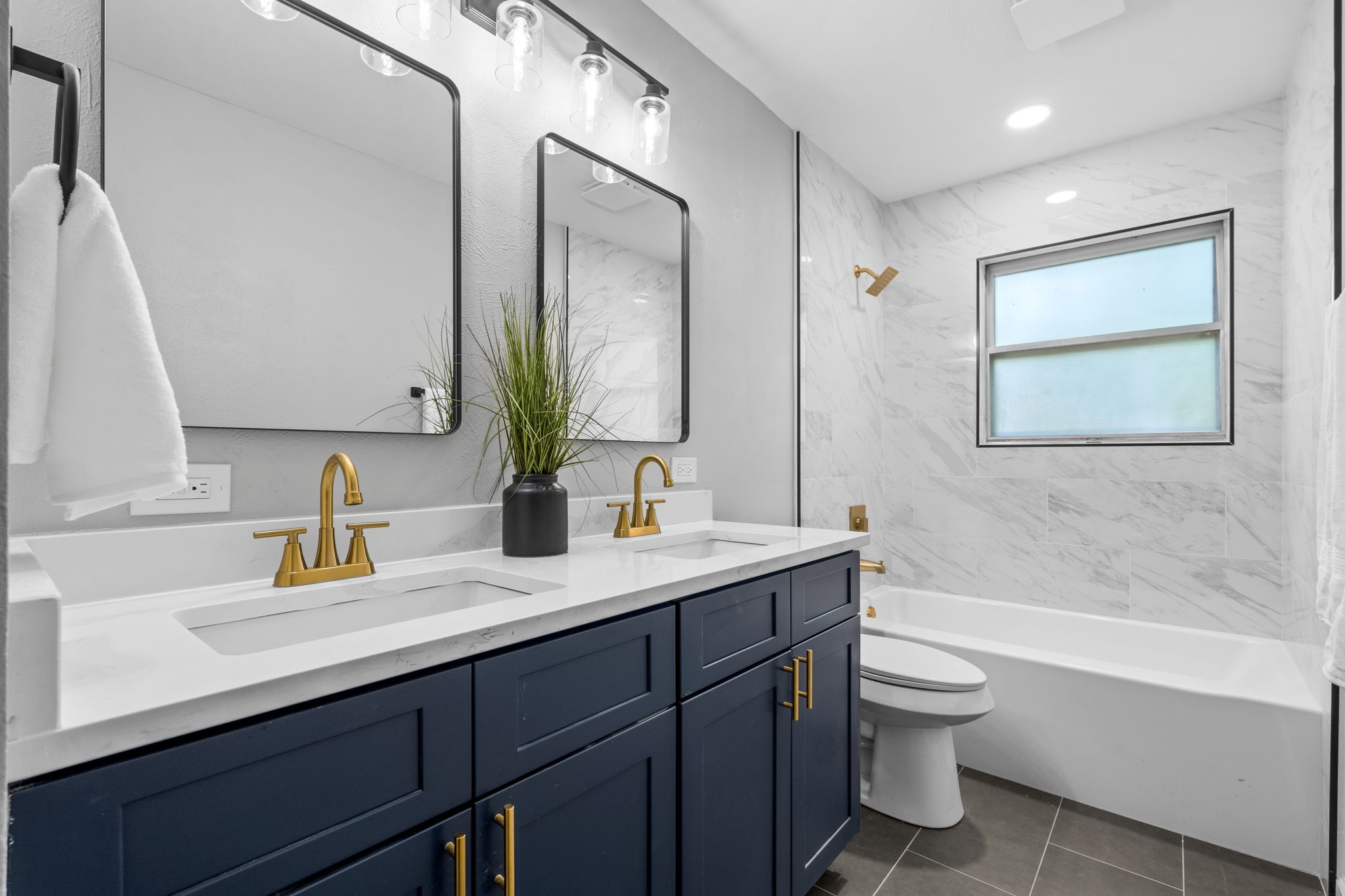 13031 Glenside Drive