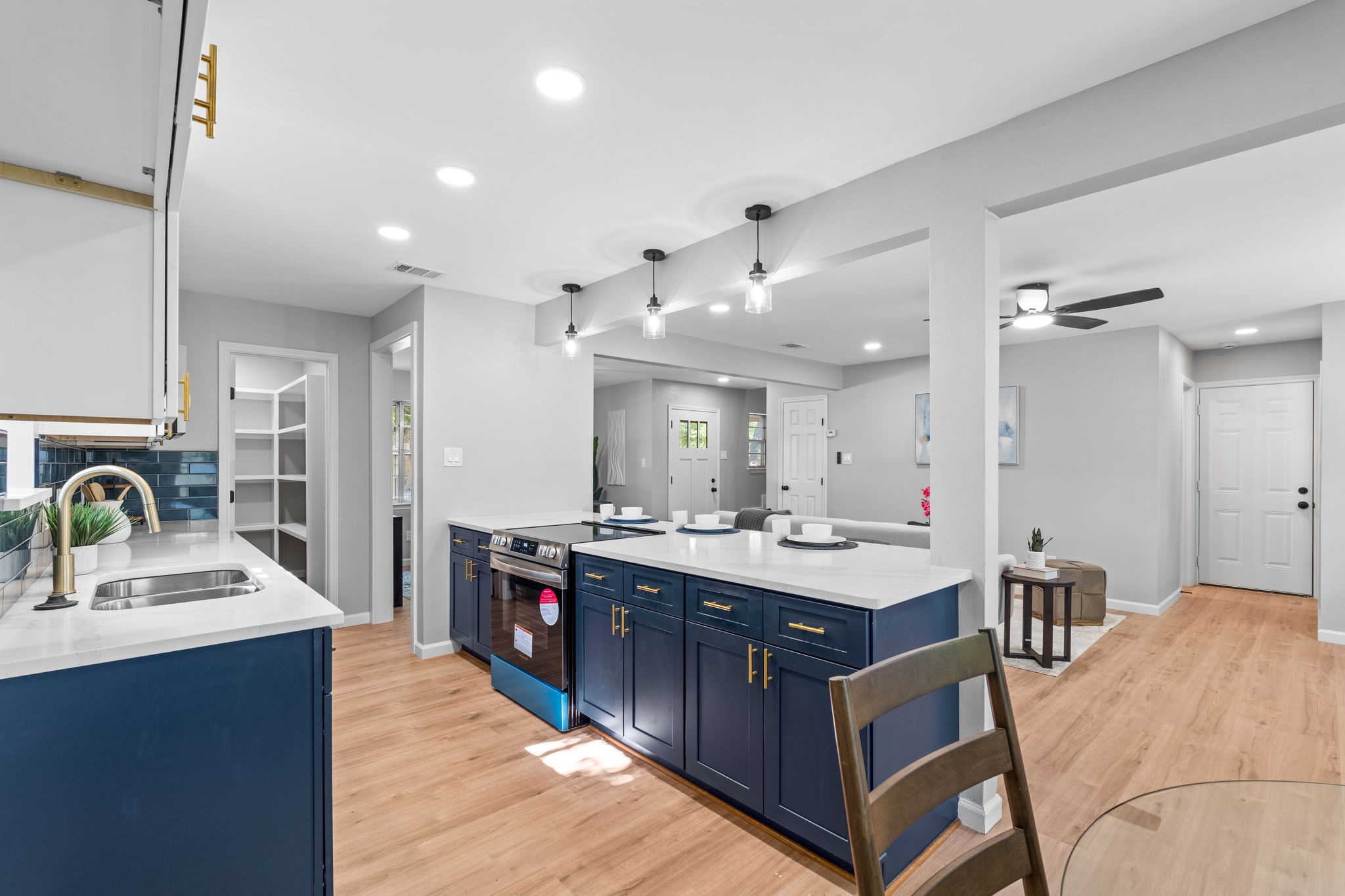 13031 Glenside Drive