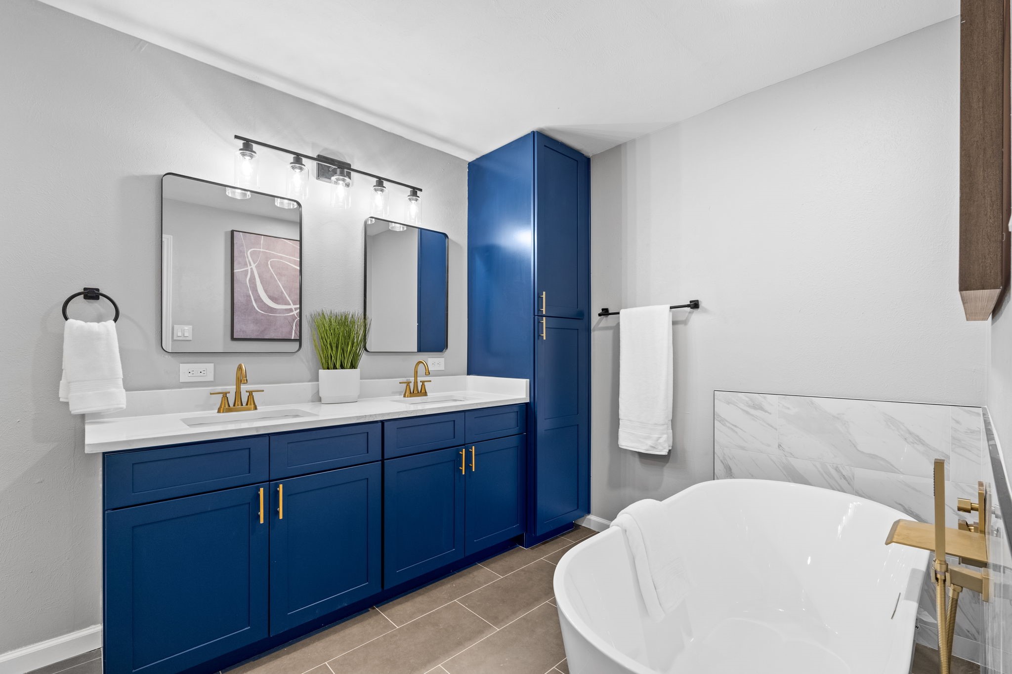 13031 Glenside Drive