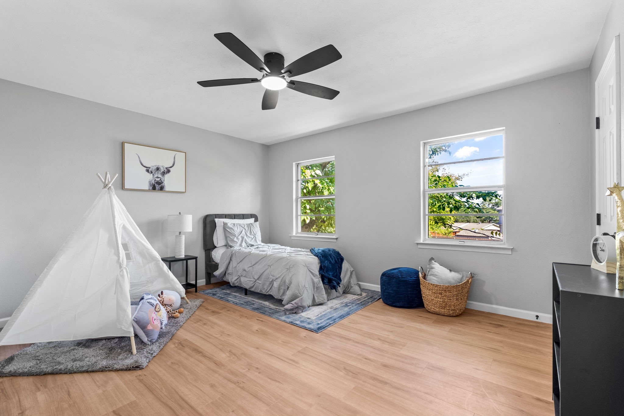 13031 Glenside Drive