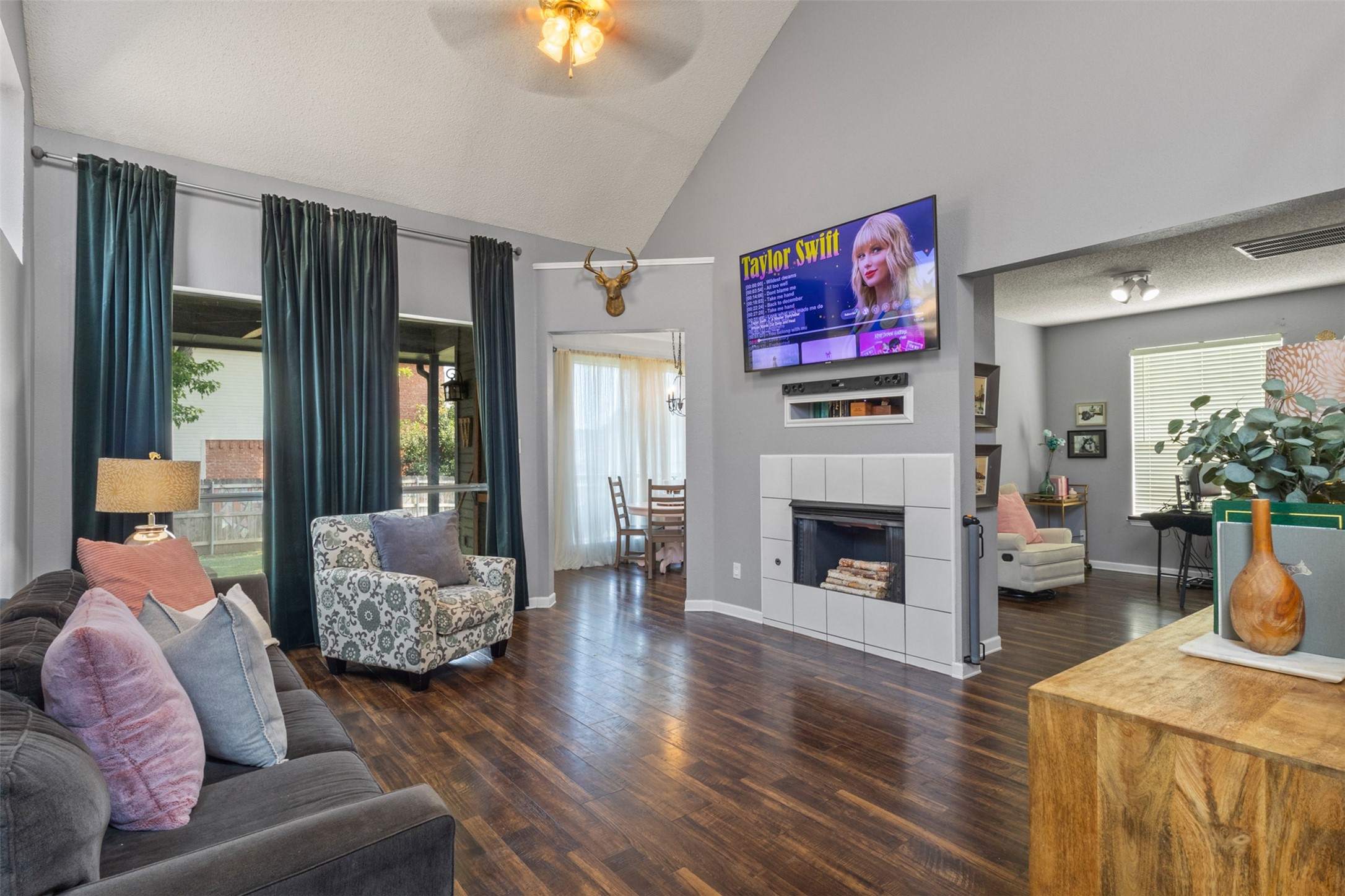 6900 Chaco Trail