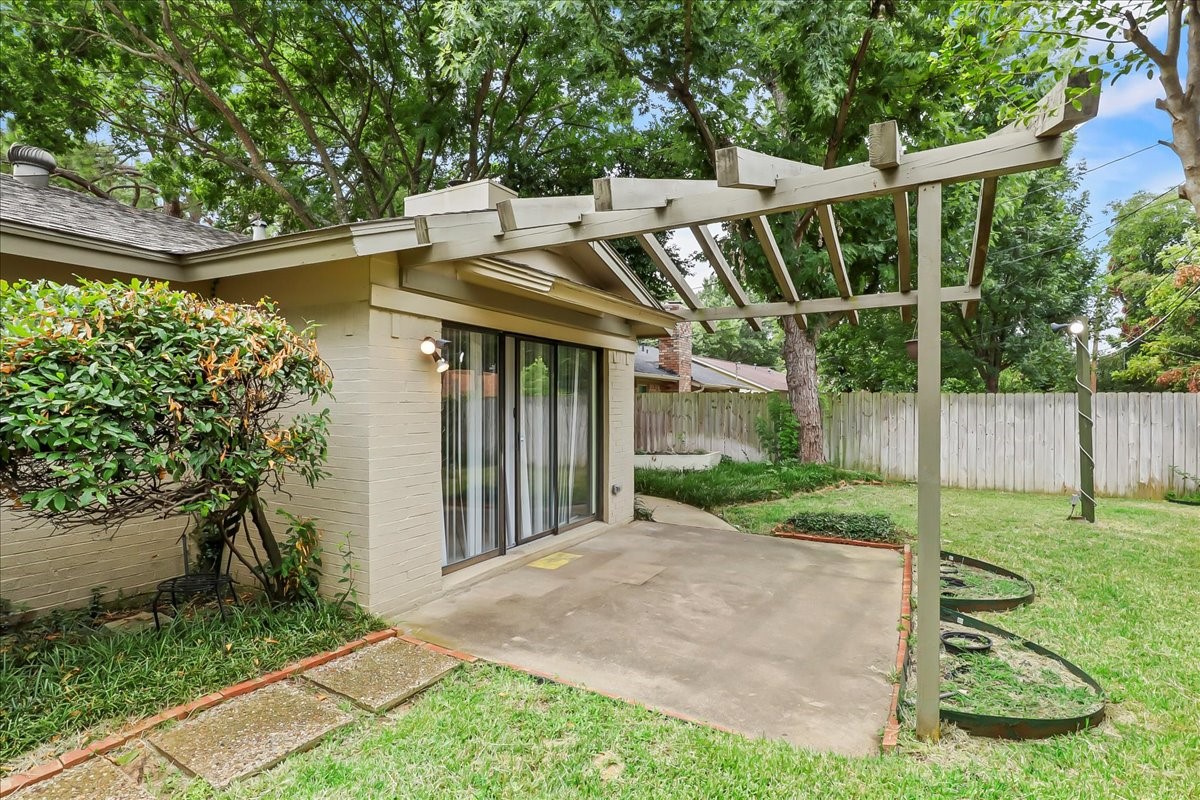 2601 Blackwood Drive