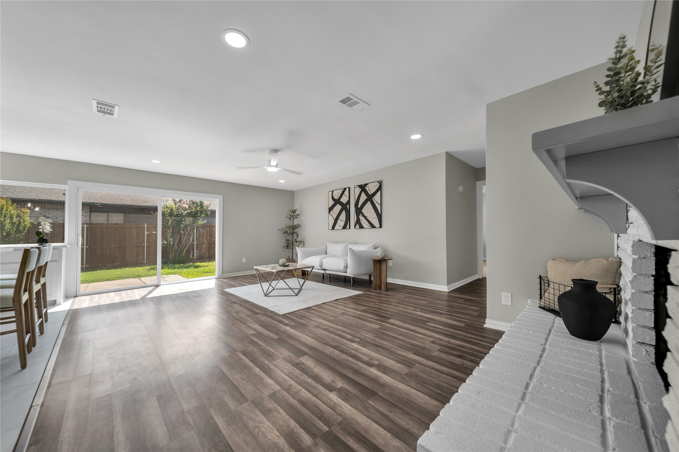 1836 Spanish Trail