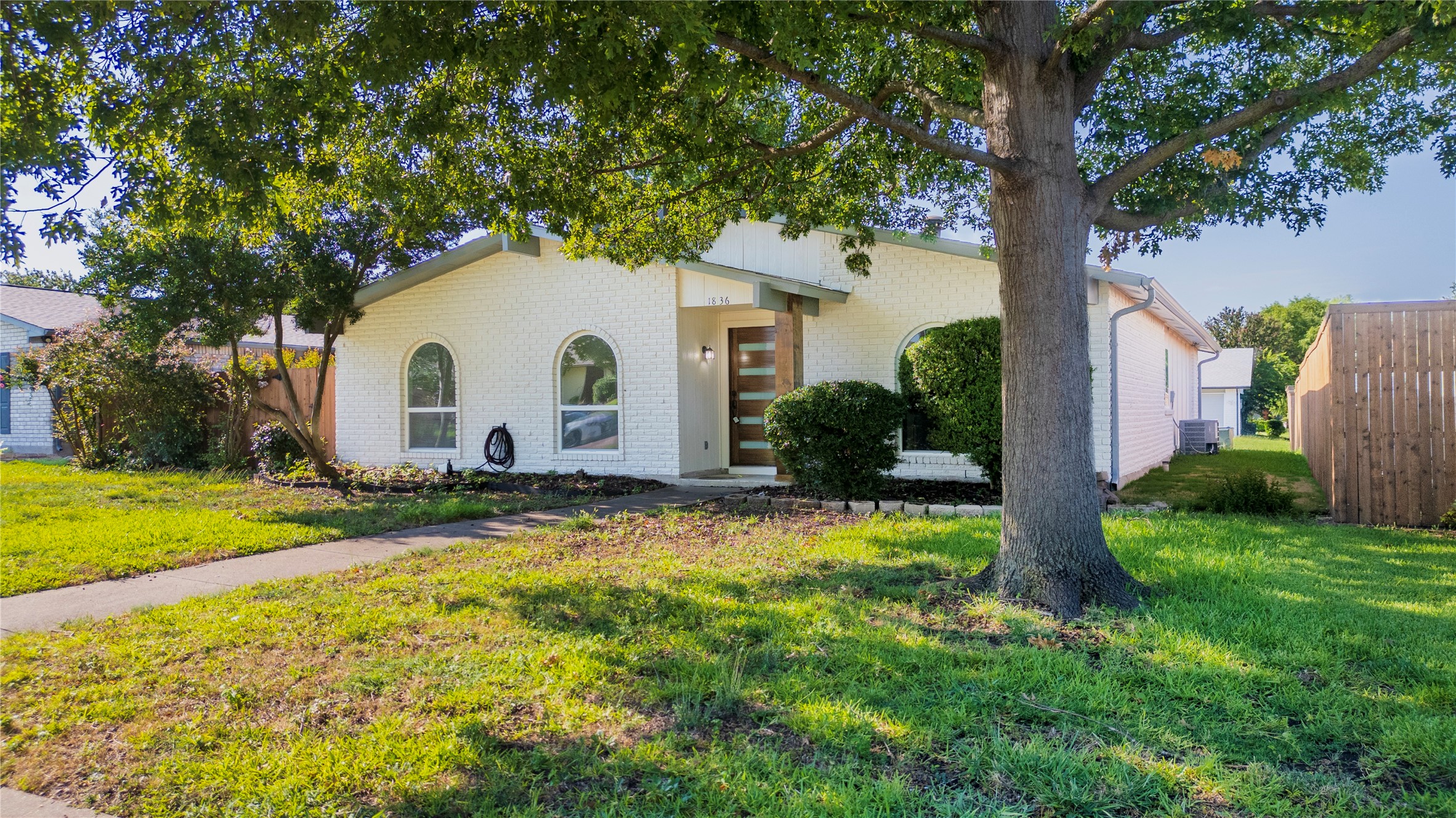 1836 Spanish Trail