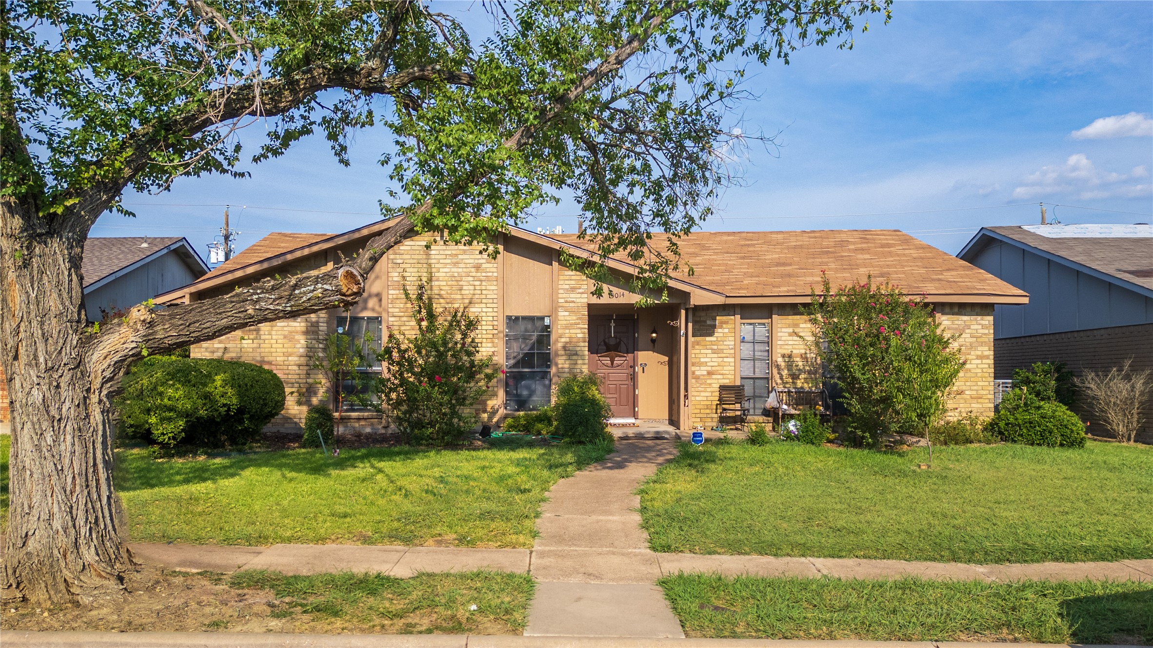 3014 Rockett Drive