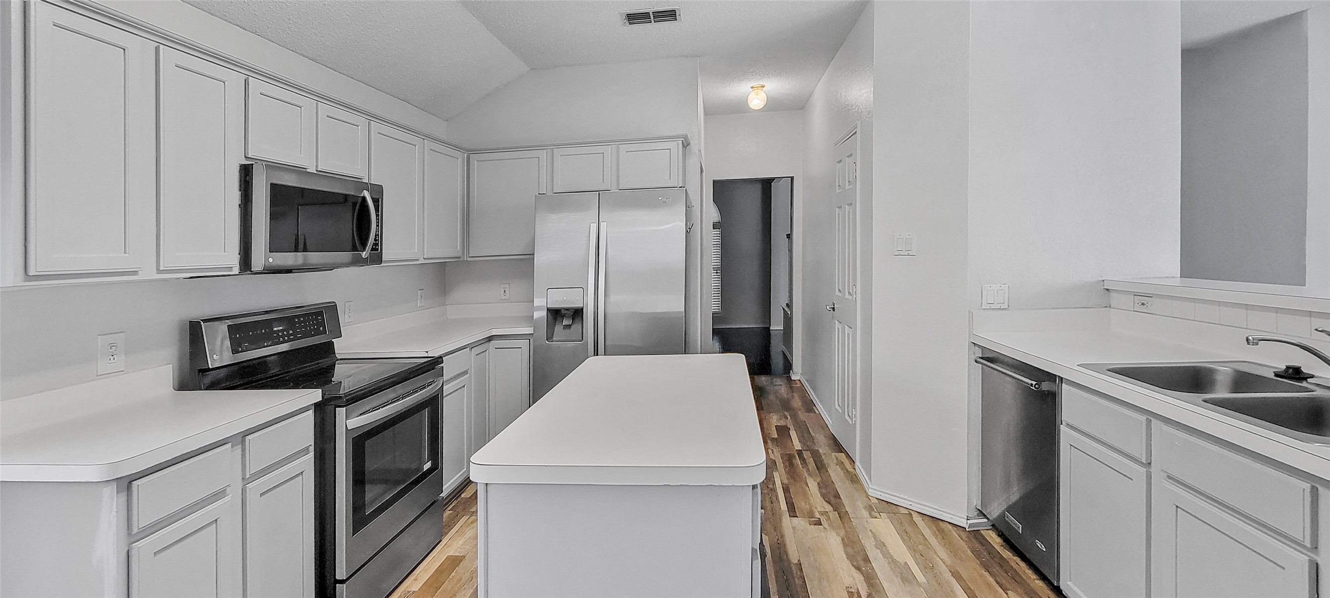 2530 Decoy Drive