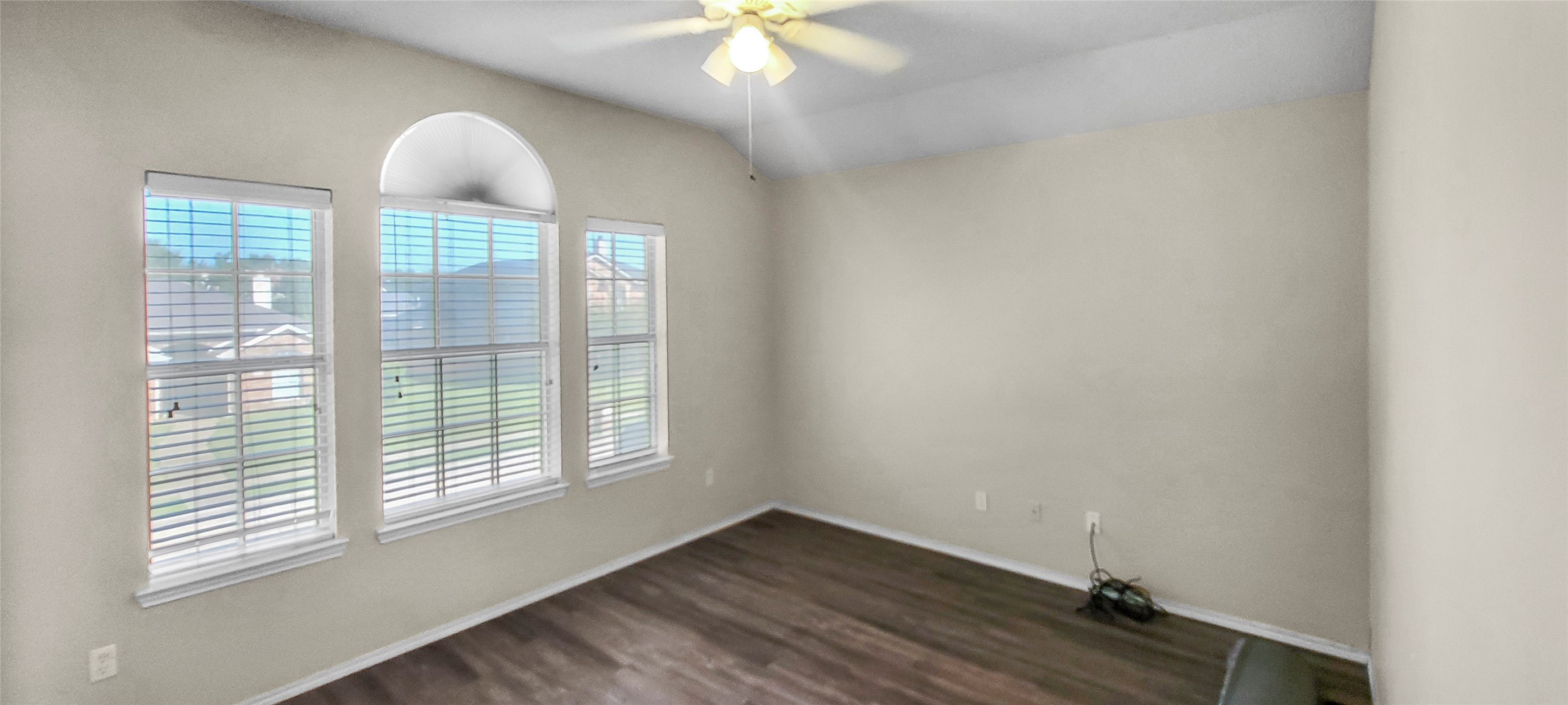 2530 Decoy Drive