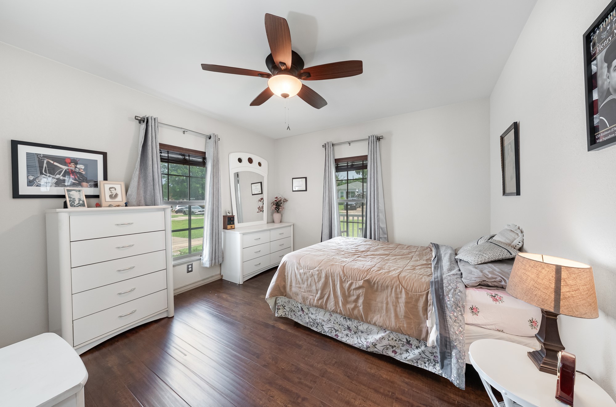 1501 Cedarcrest Drive