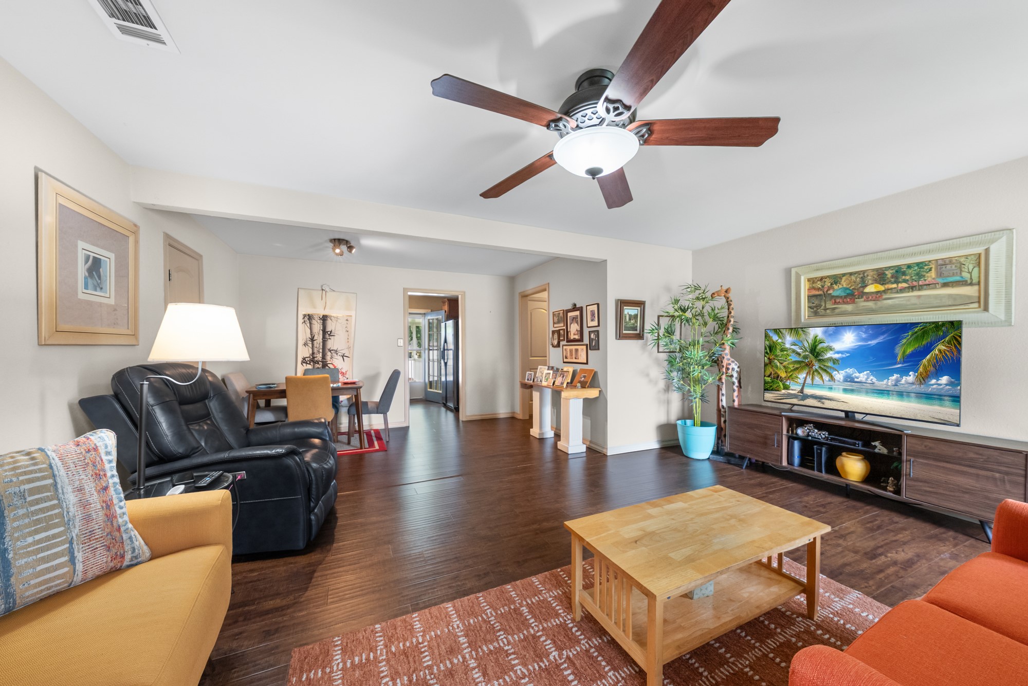 1501 Cedarcrest Drive
