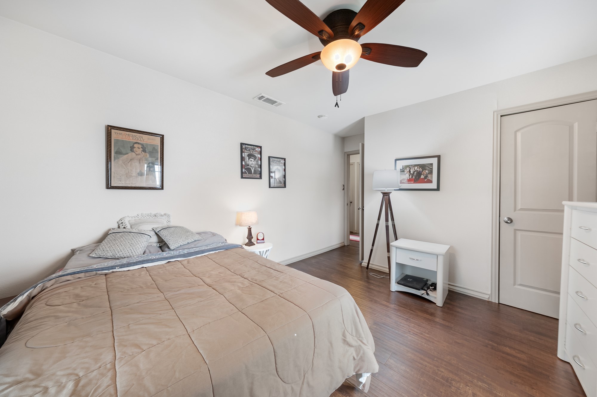 1501 Cedarcrest Drive