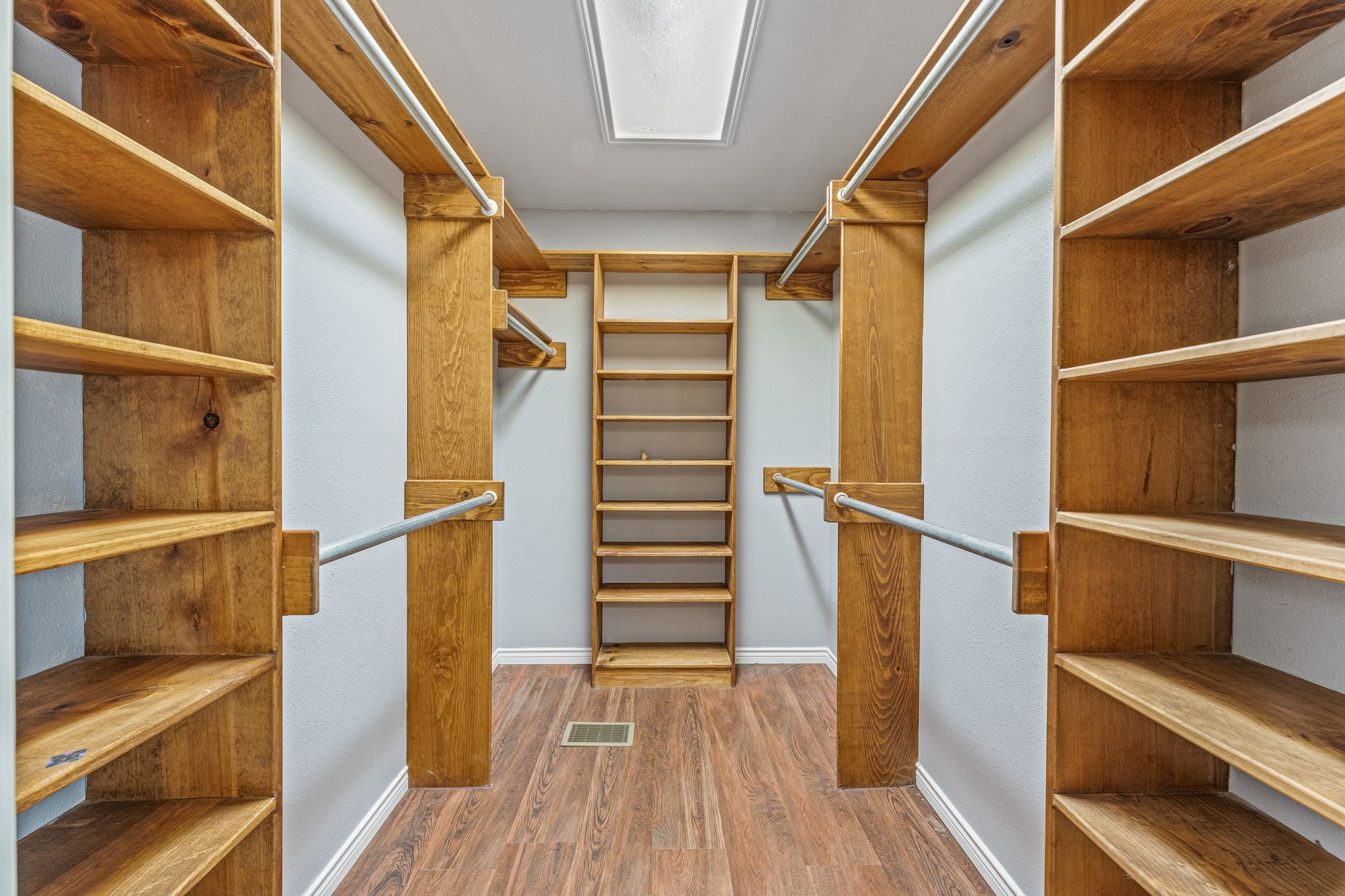 1437 Pecan Hill Road