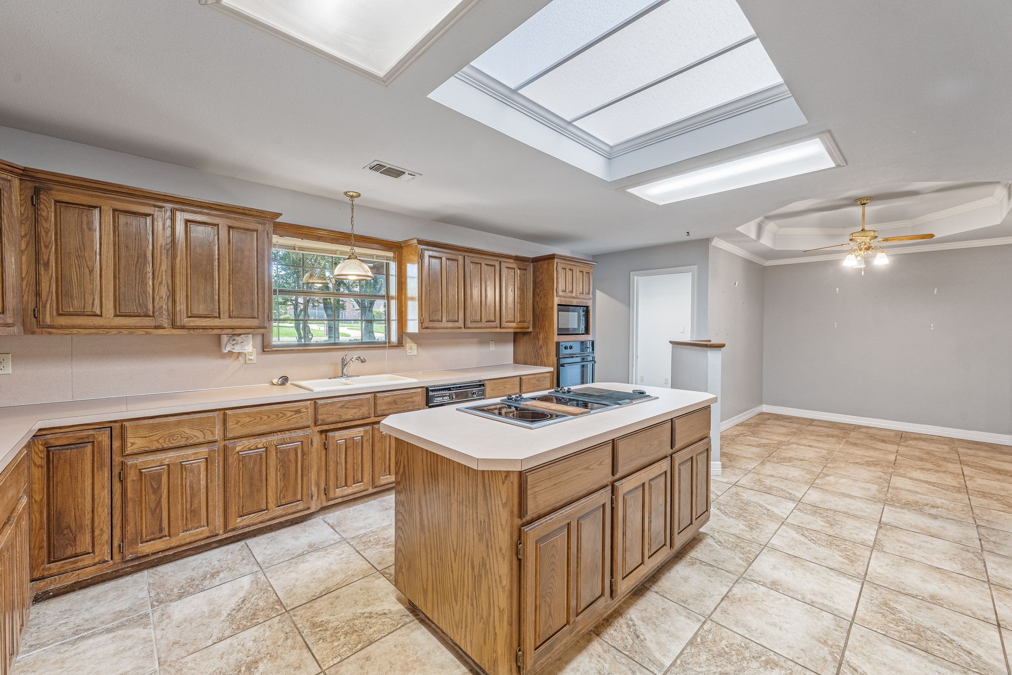 1437 Pecan Hill Road