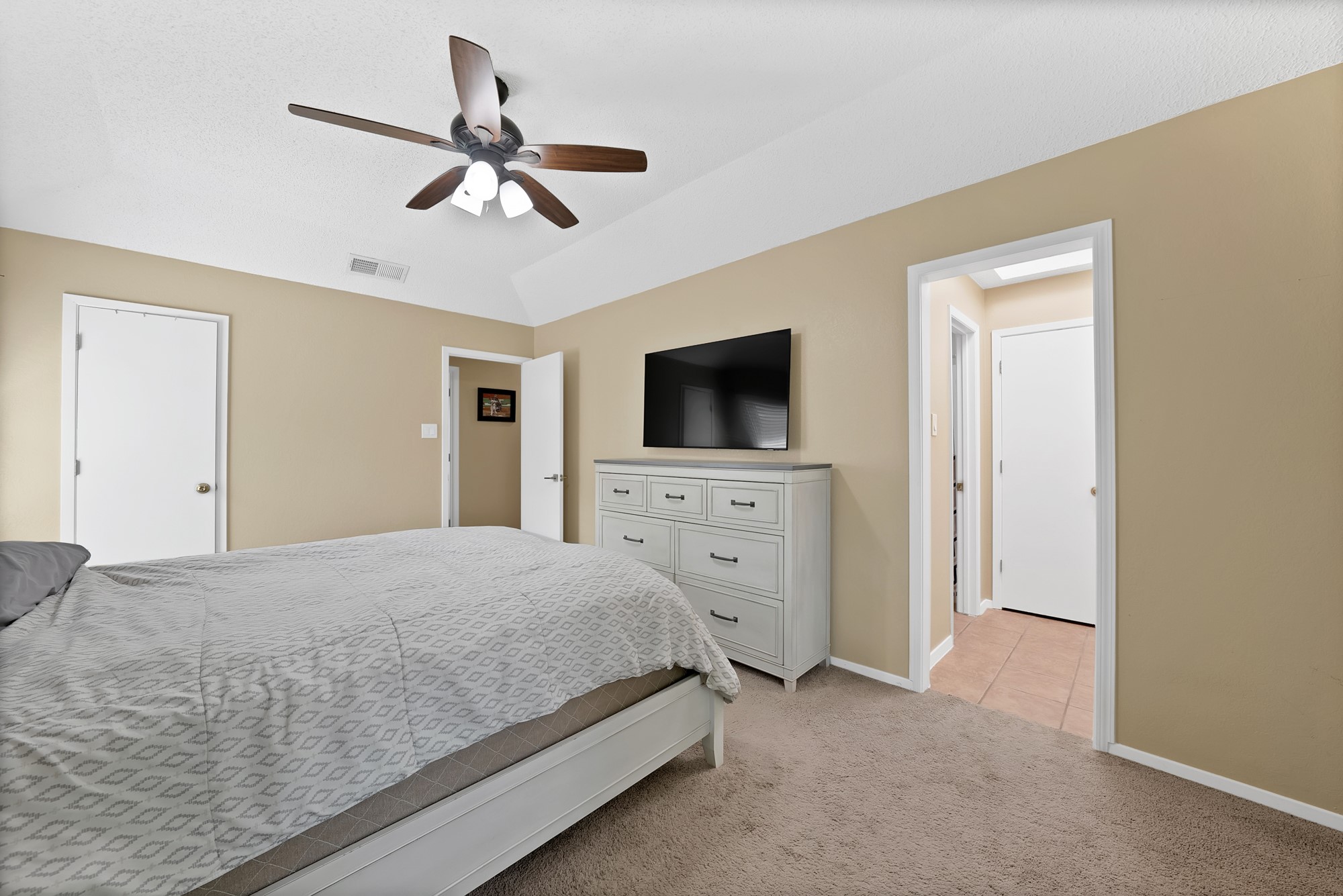 6221 Courtside Drive