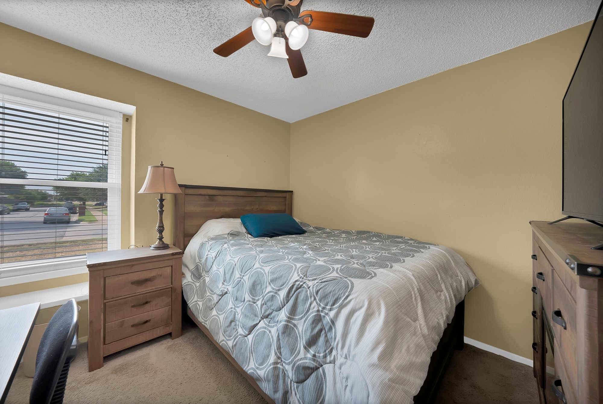 6221 Courtside Drive