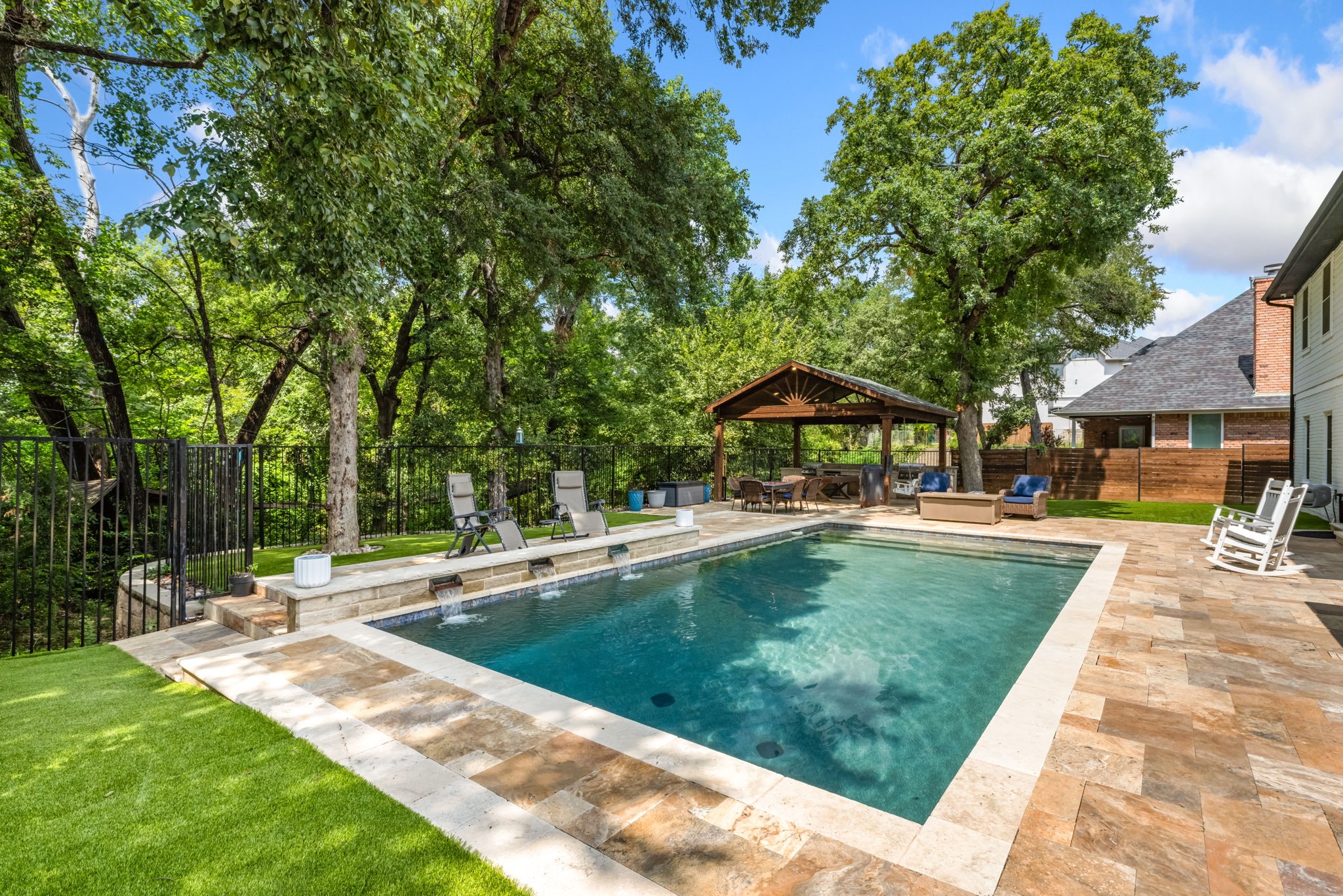 2514 Laurel Valley Lane