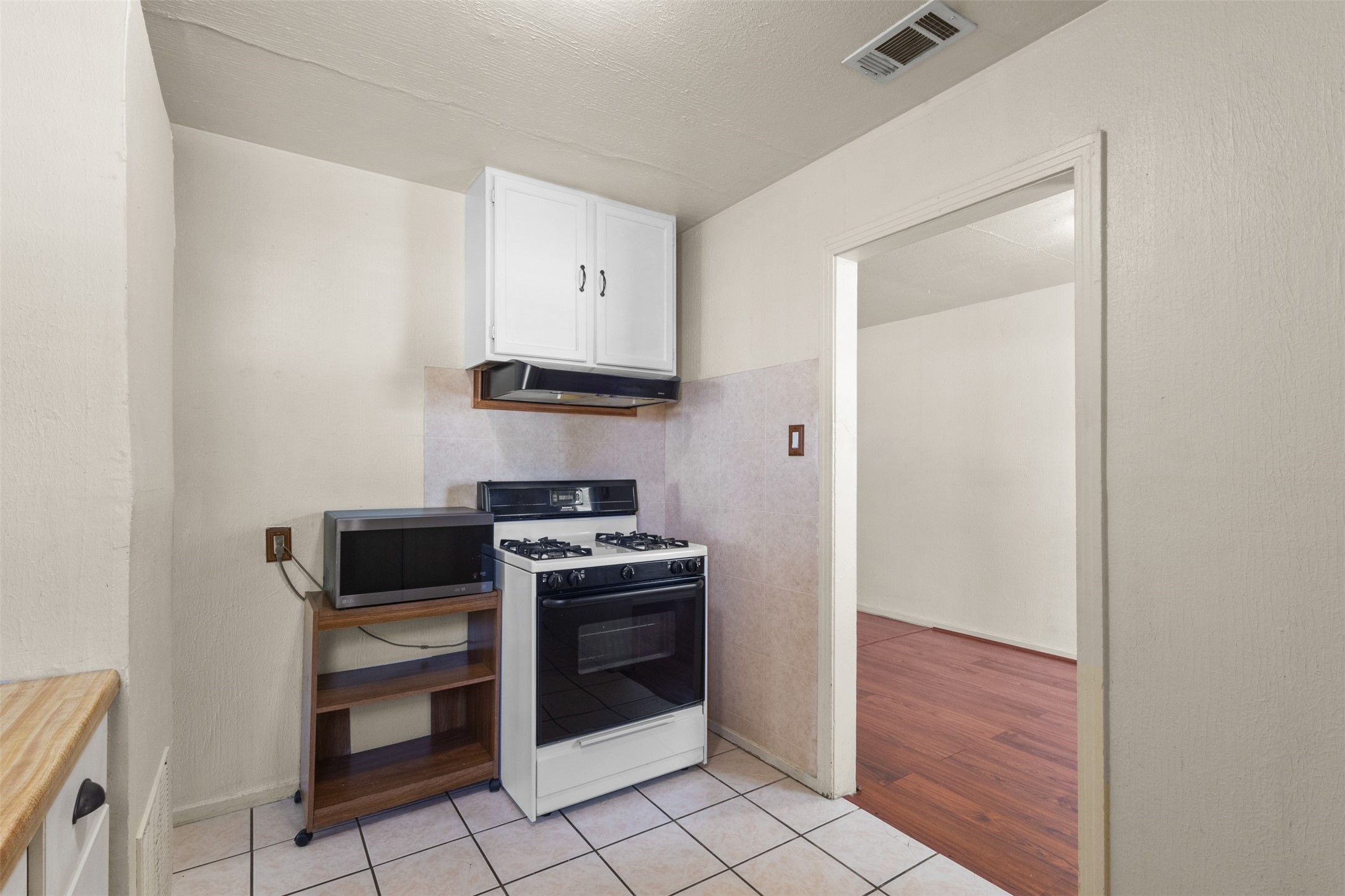 2329 McAdams