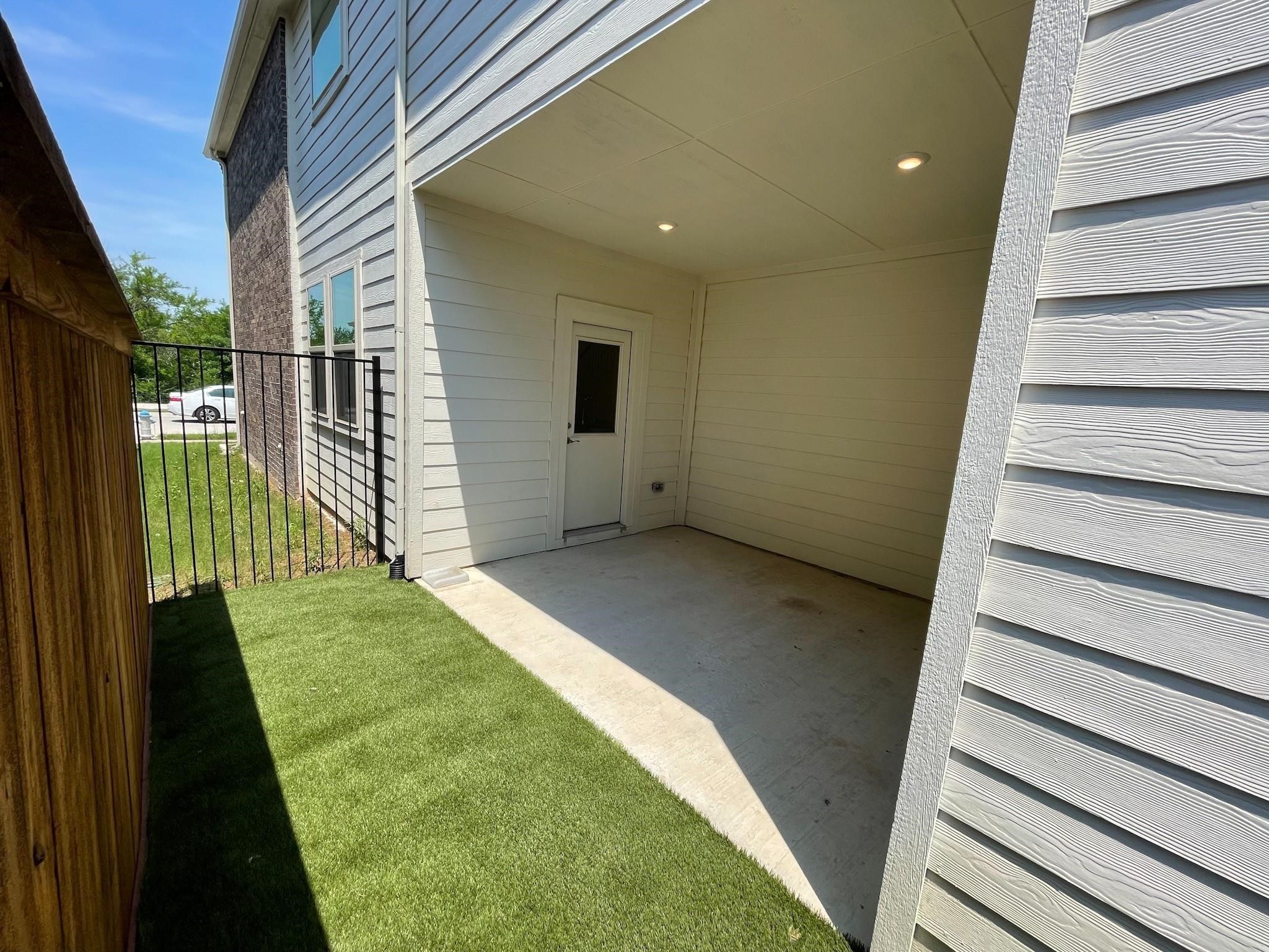 7921 Chapman Circle