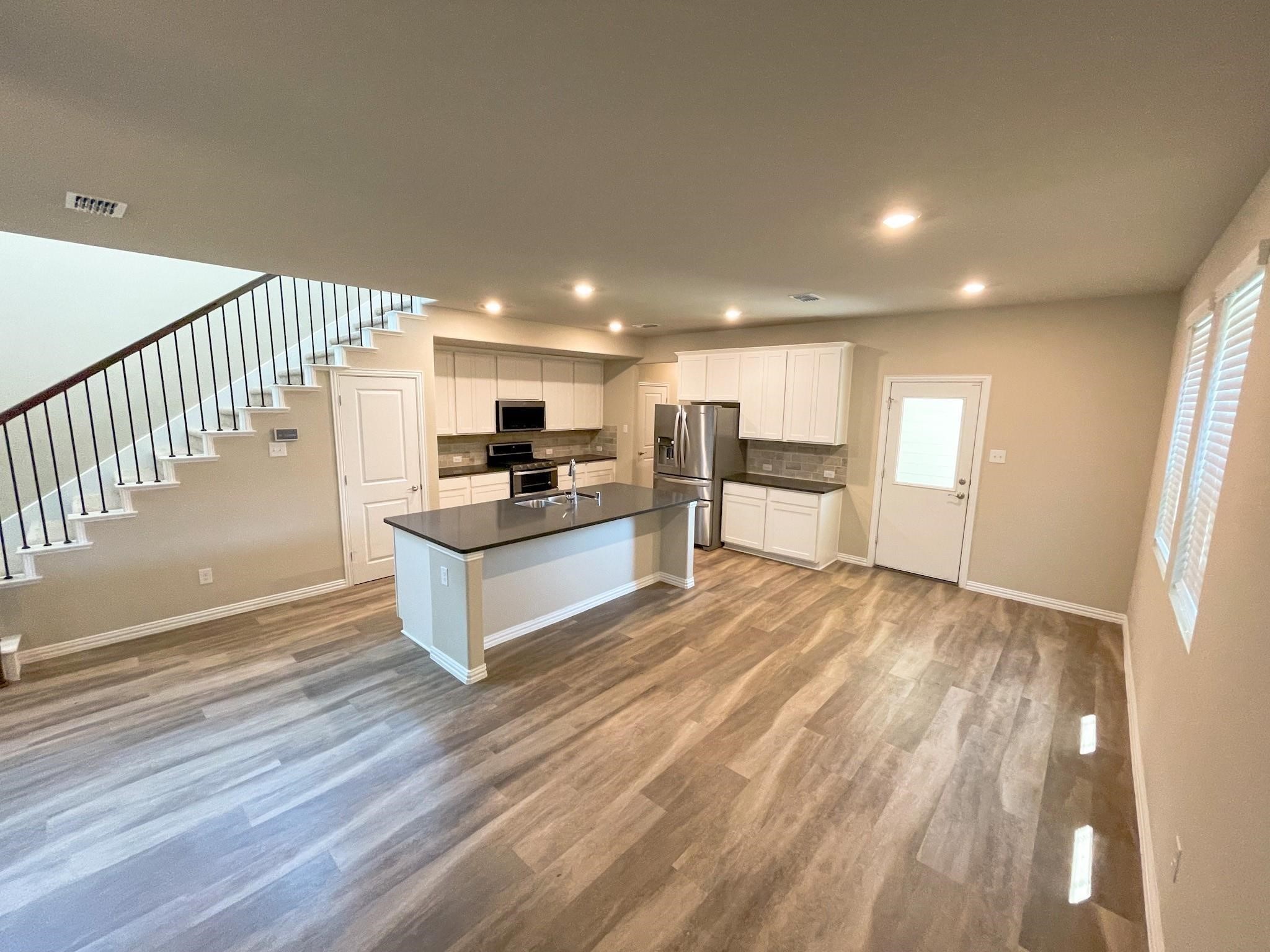 7921 Chapman Circle