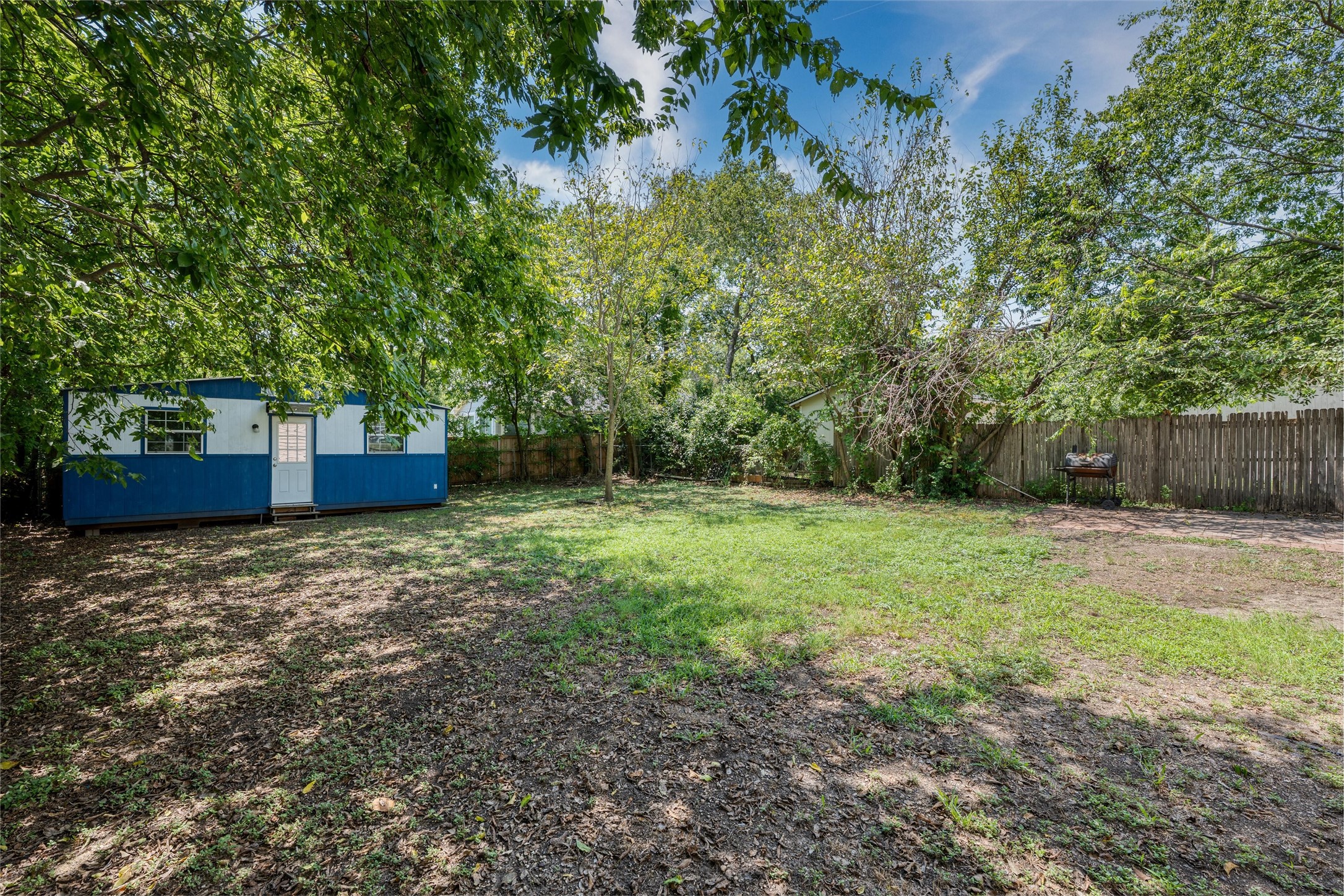 1007 W White Avenue