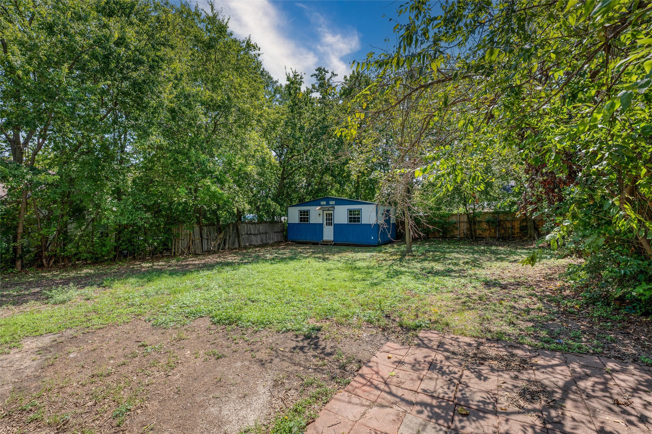 1007 W White Avenue