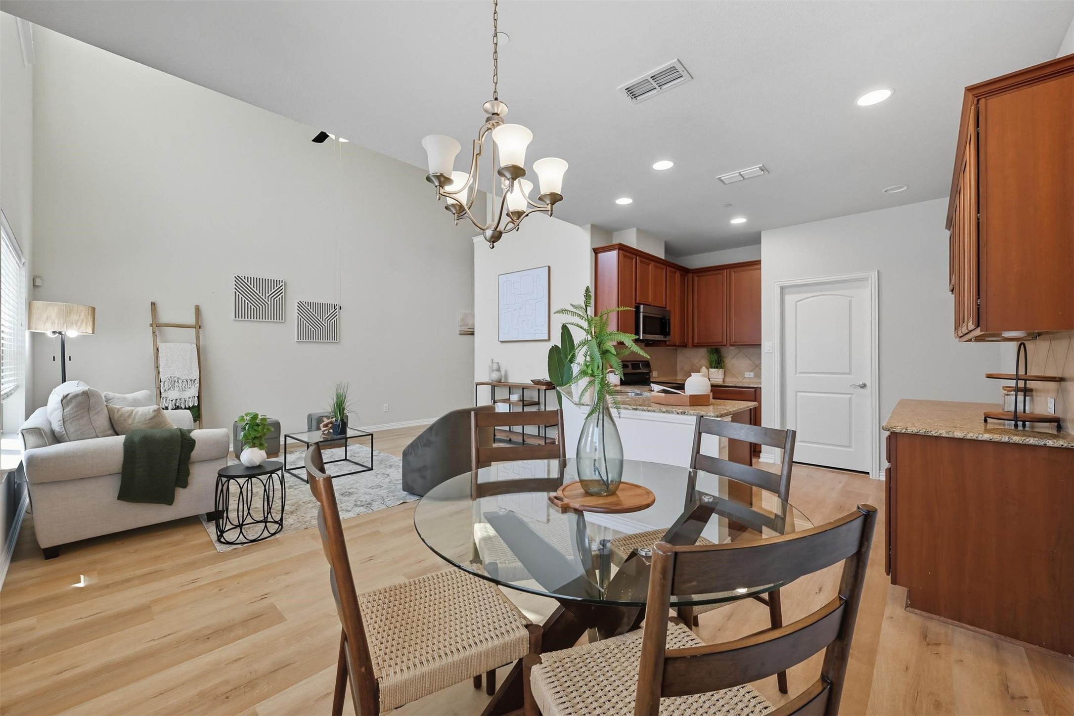 6648 Rutherford Road