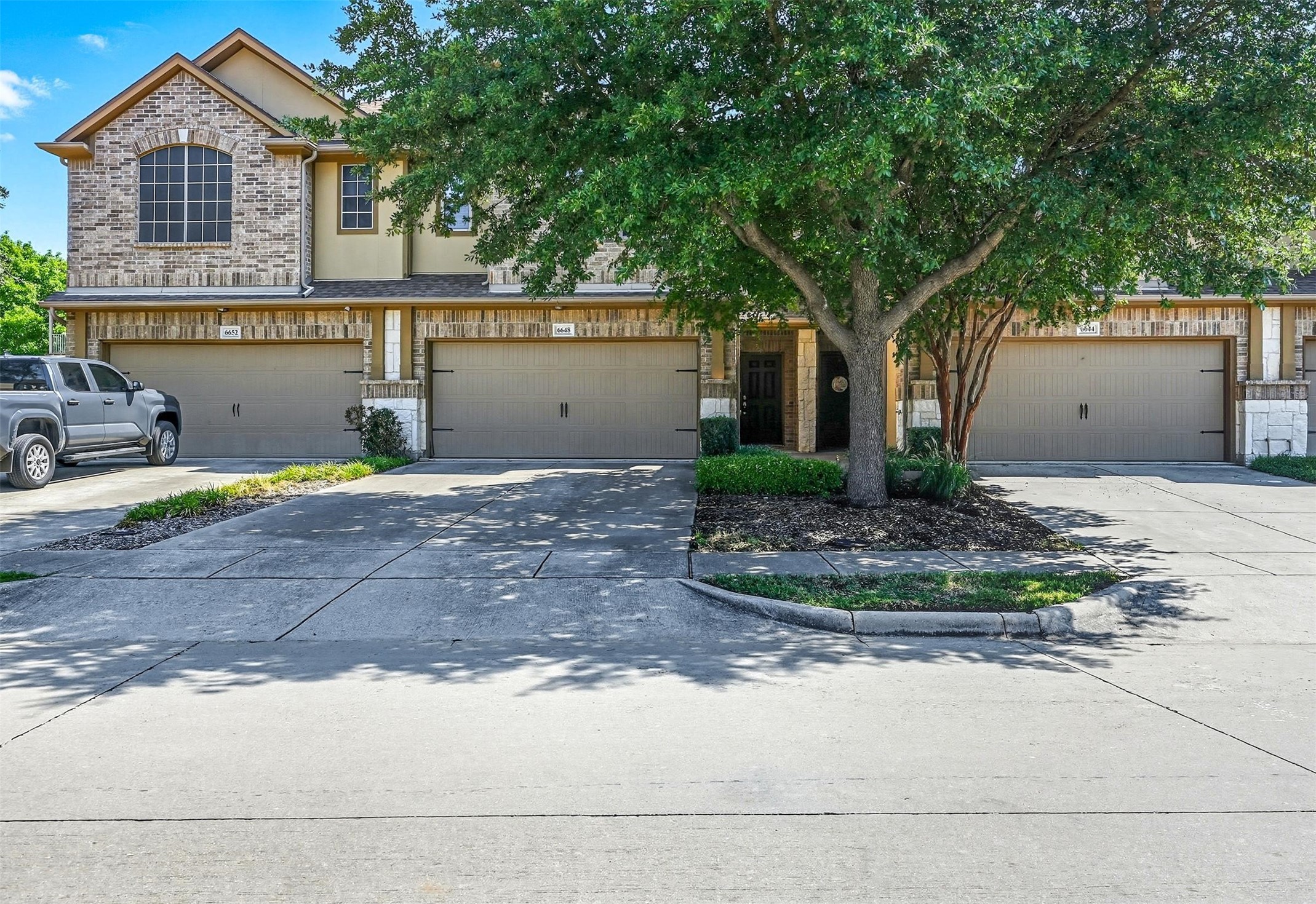 6648 Rutherford Road