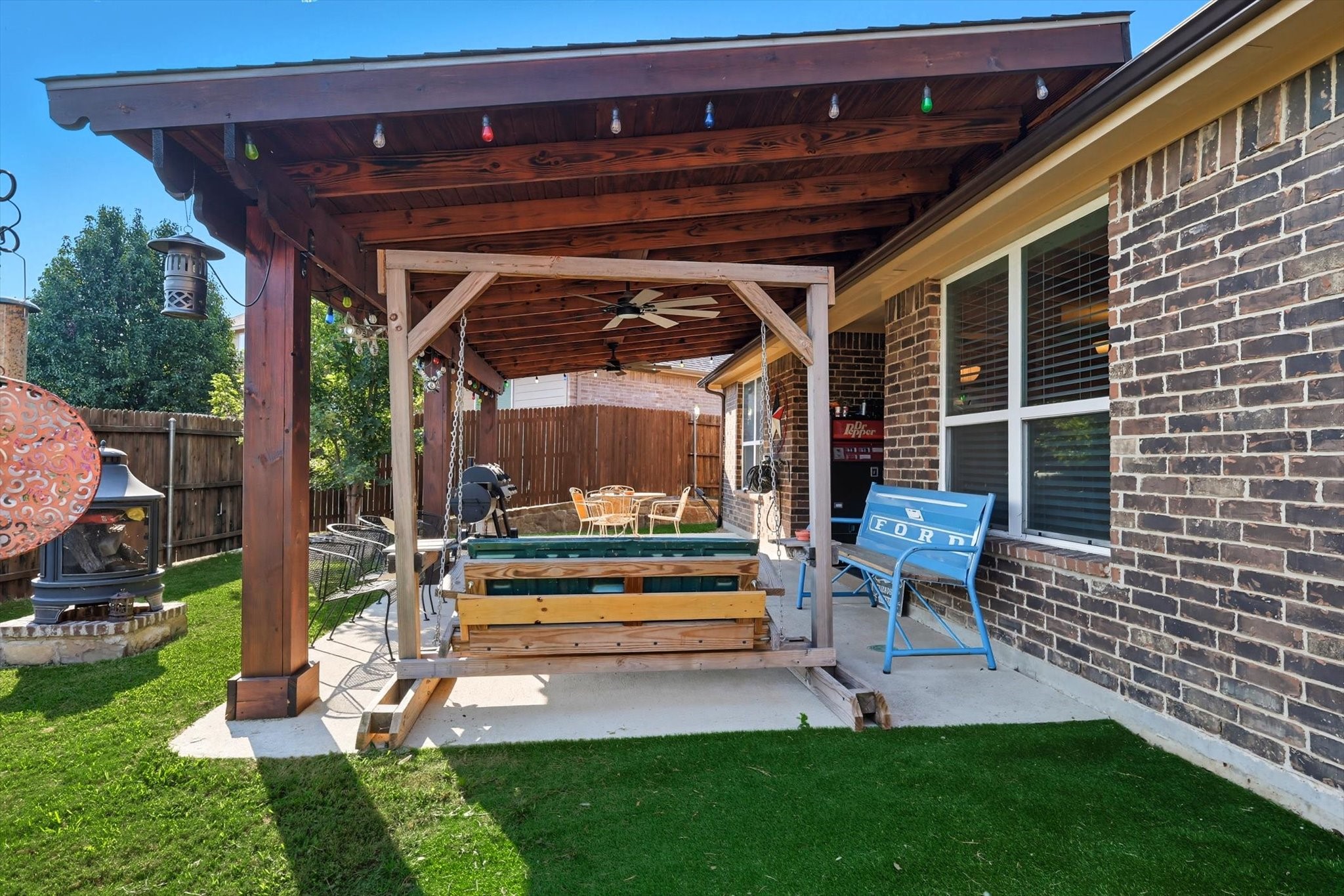 2121 Loreto Drive