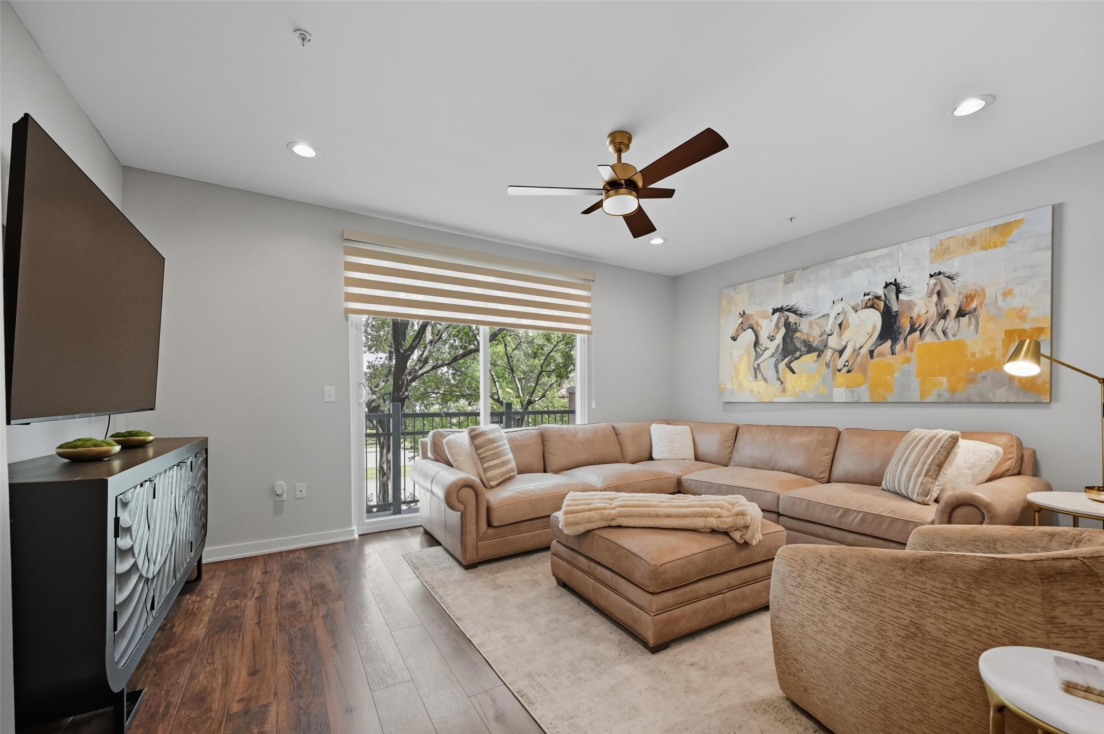 330 Las Colinas Boulevard E 274