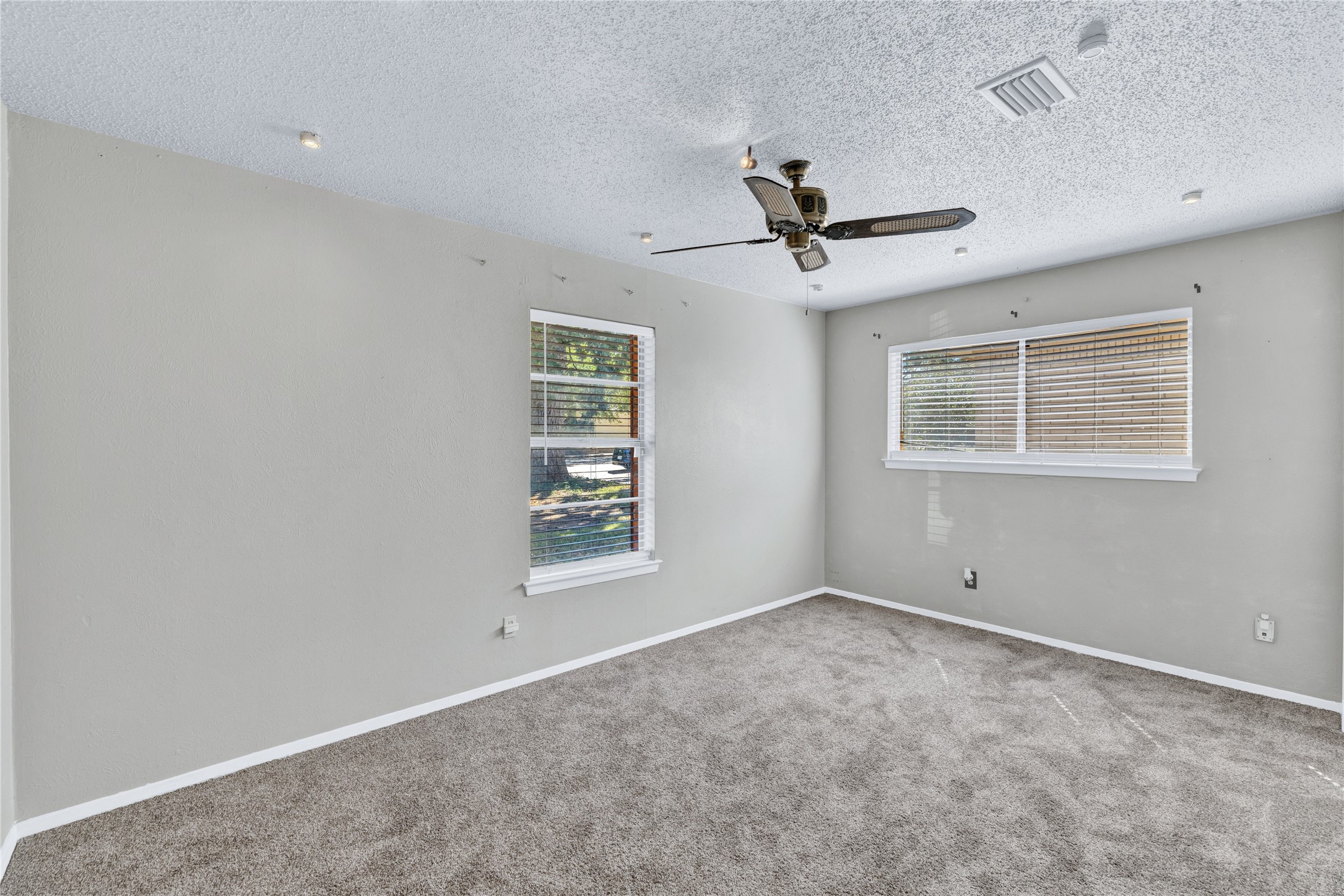 1515 Senter Road