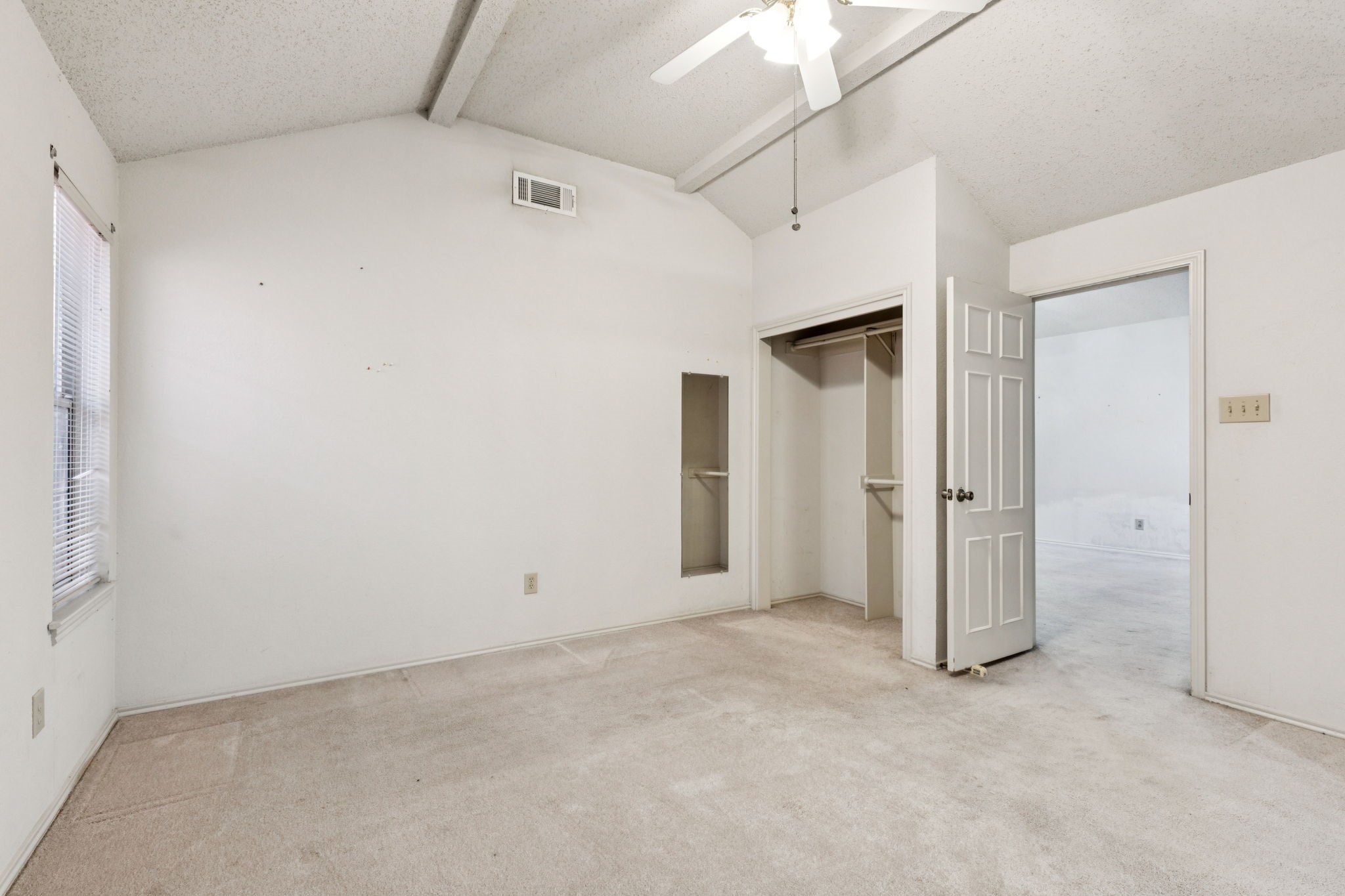 4215 Juniper Lane