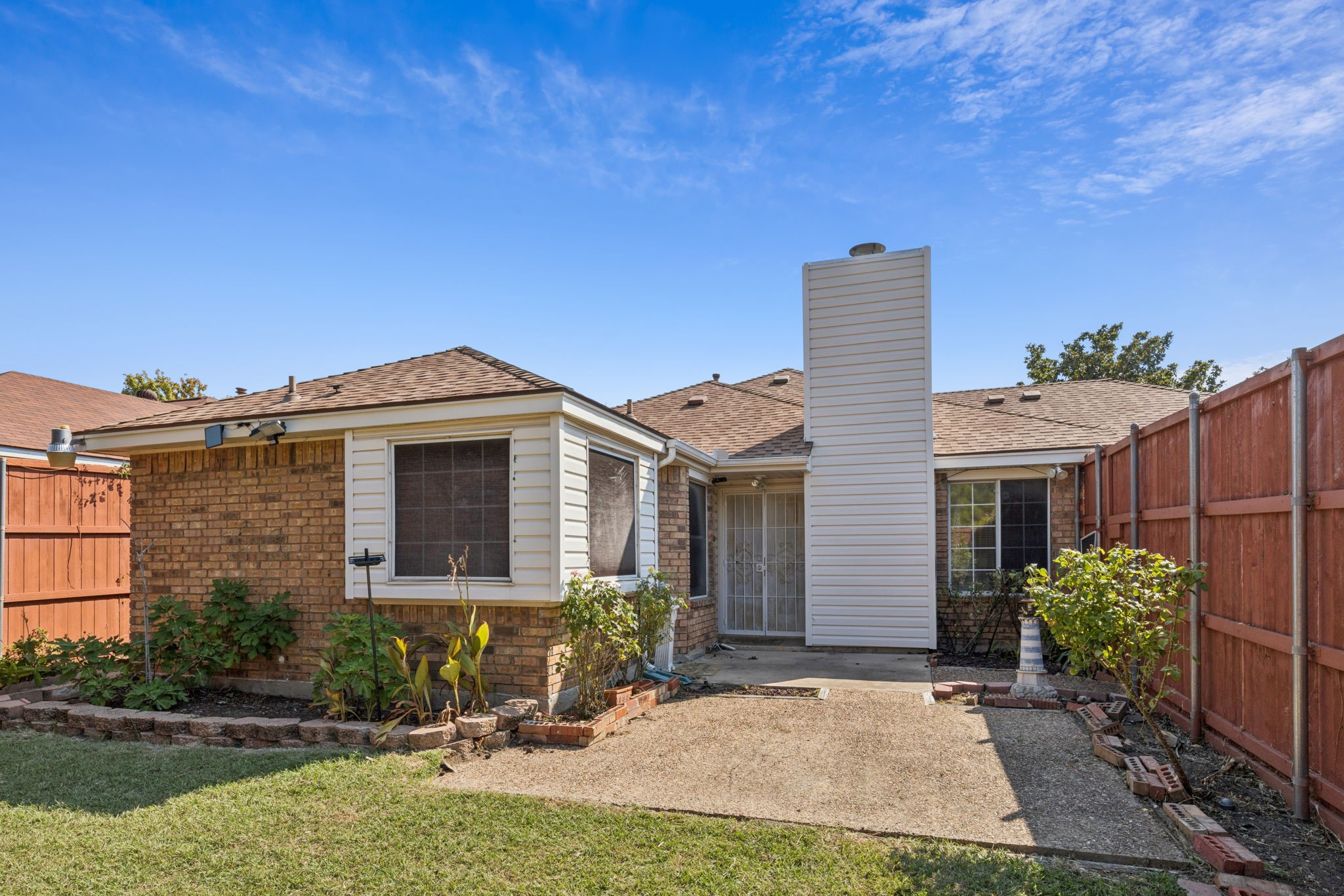 4215 Juniper Lane