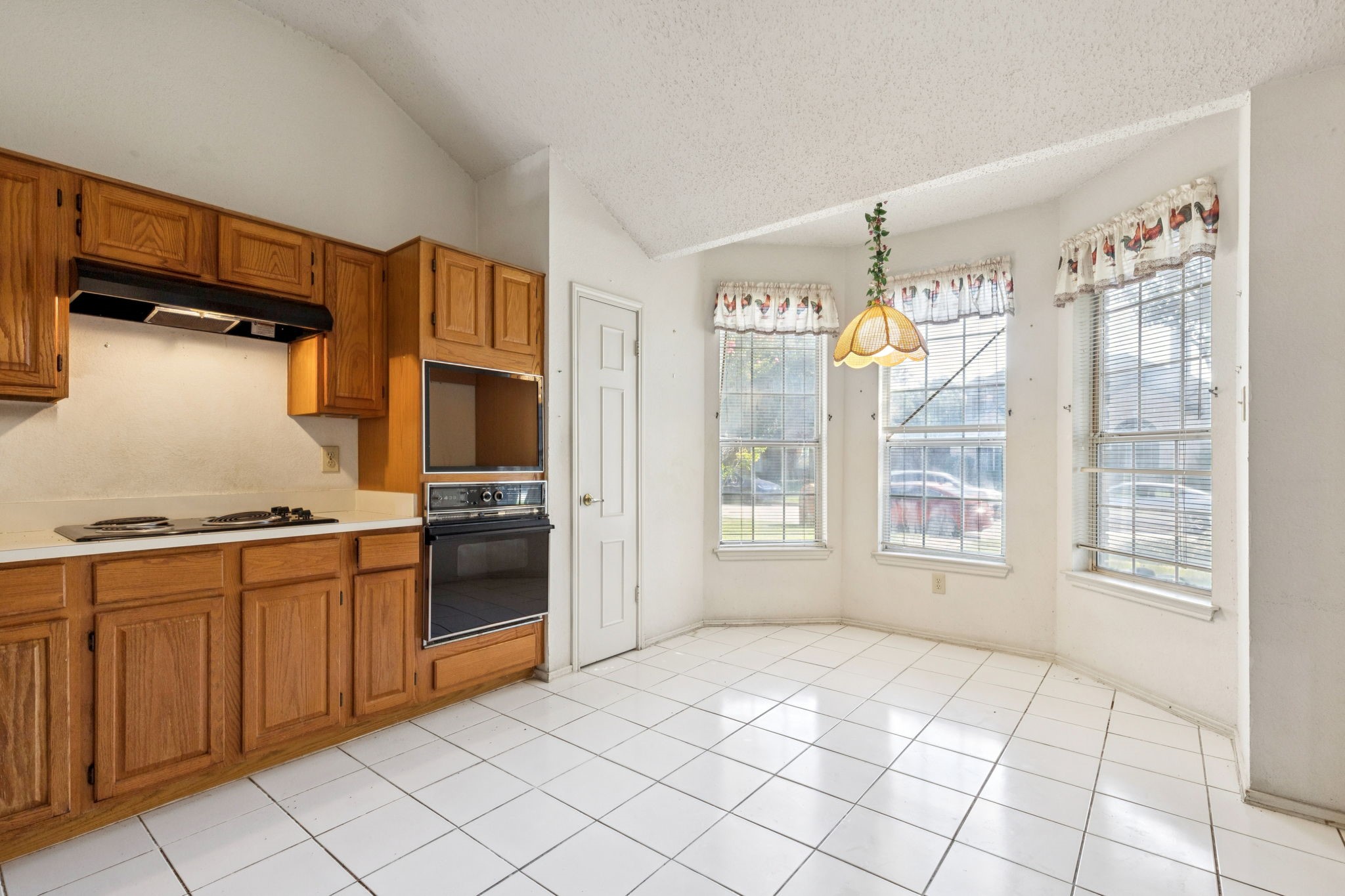 4215 Juniper Lane