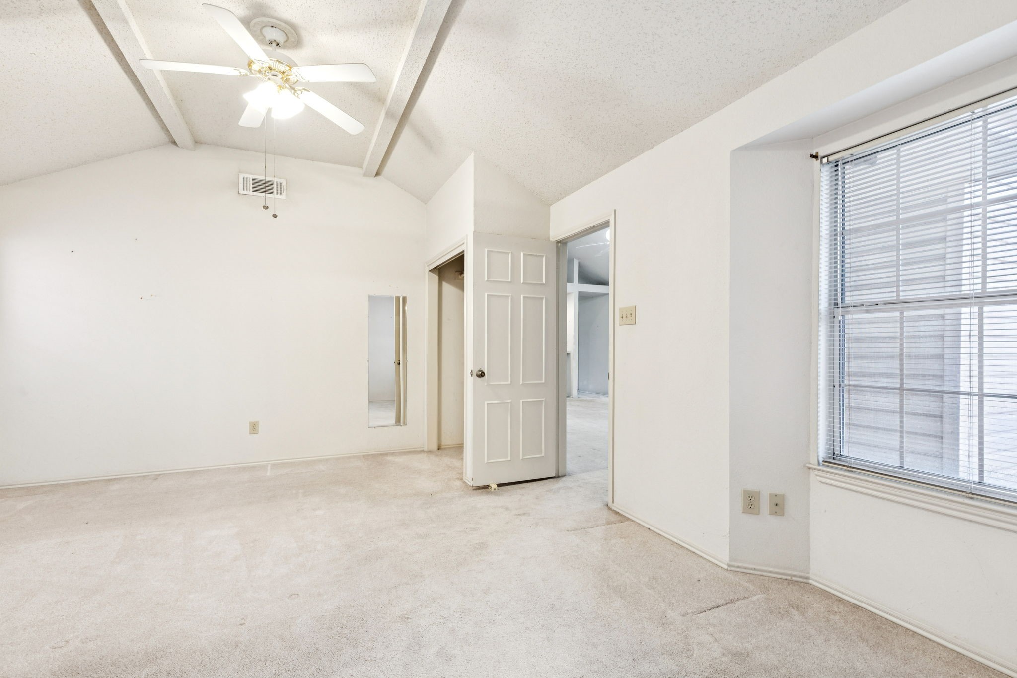 4215 Juniper Lane