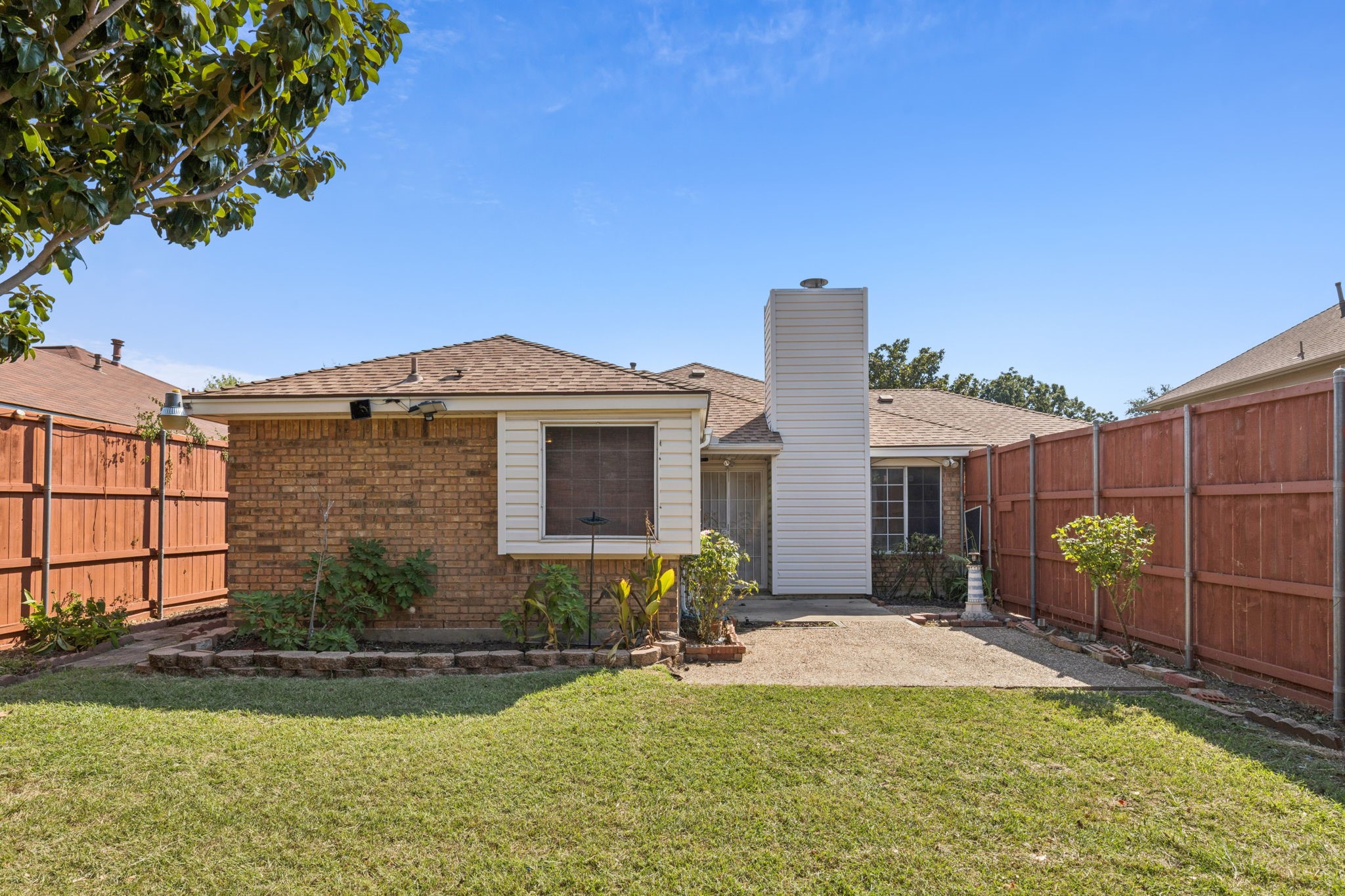4215 Juniper Lane