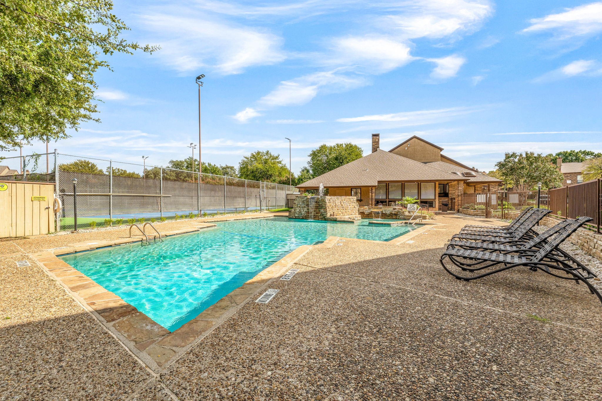1204 Harwell Drive 2124