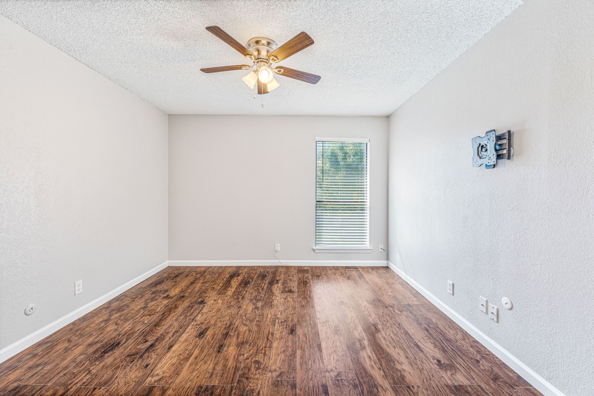 1204 Harwell Drive 2124