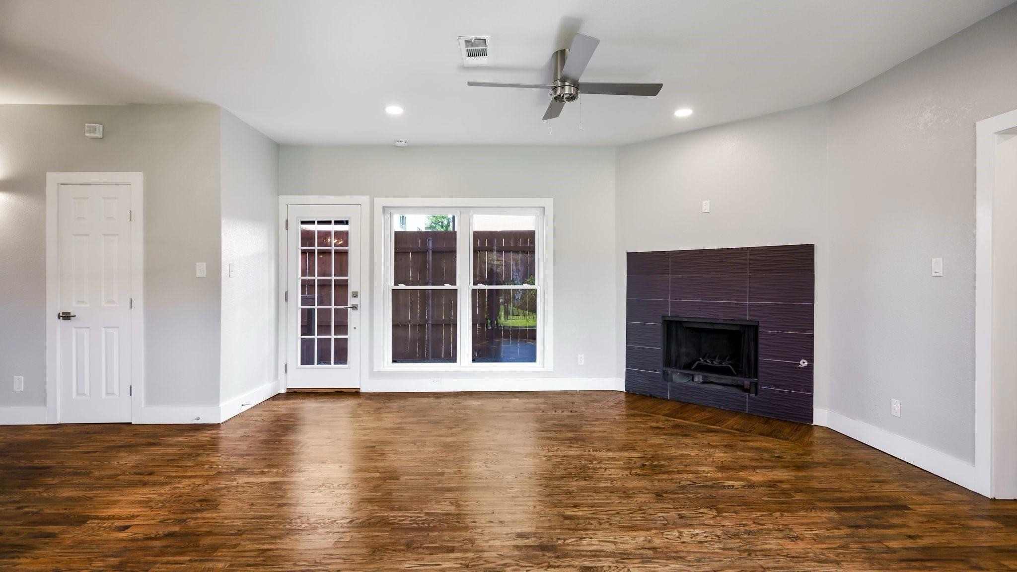 5413 Live Oak