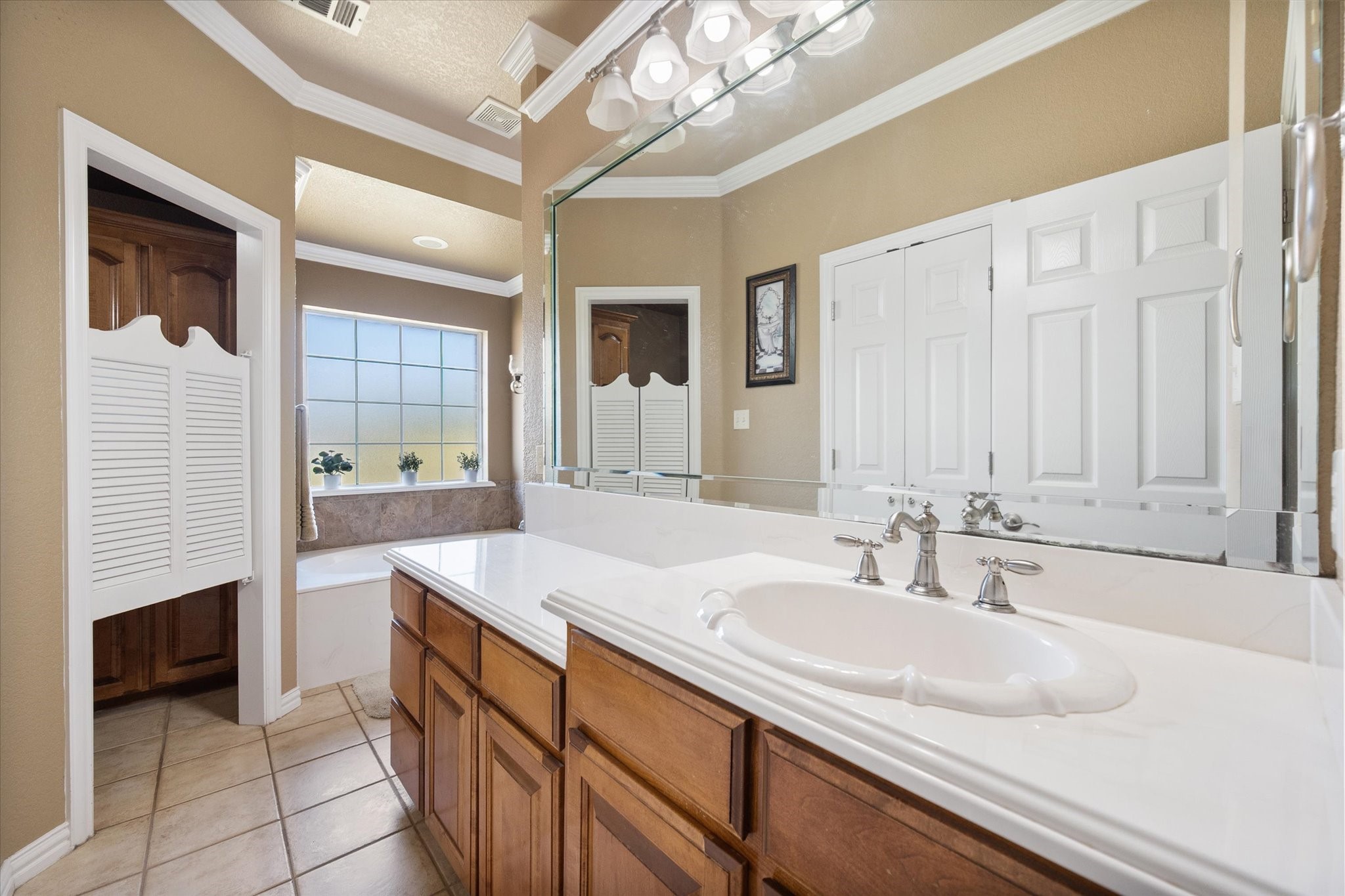 3600 Doris Walker Trail