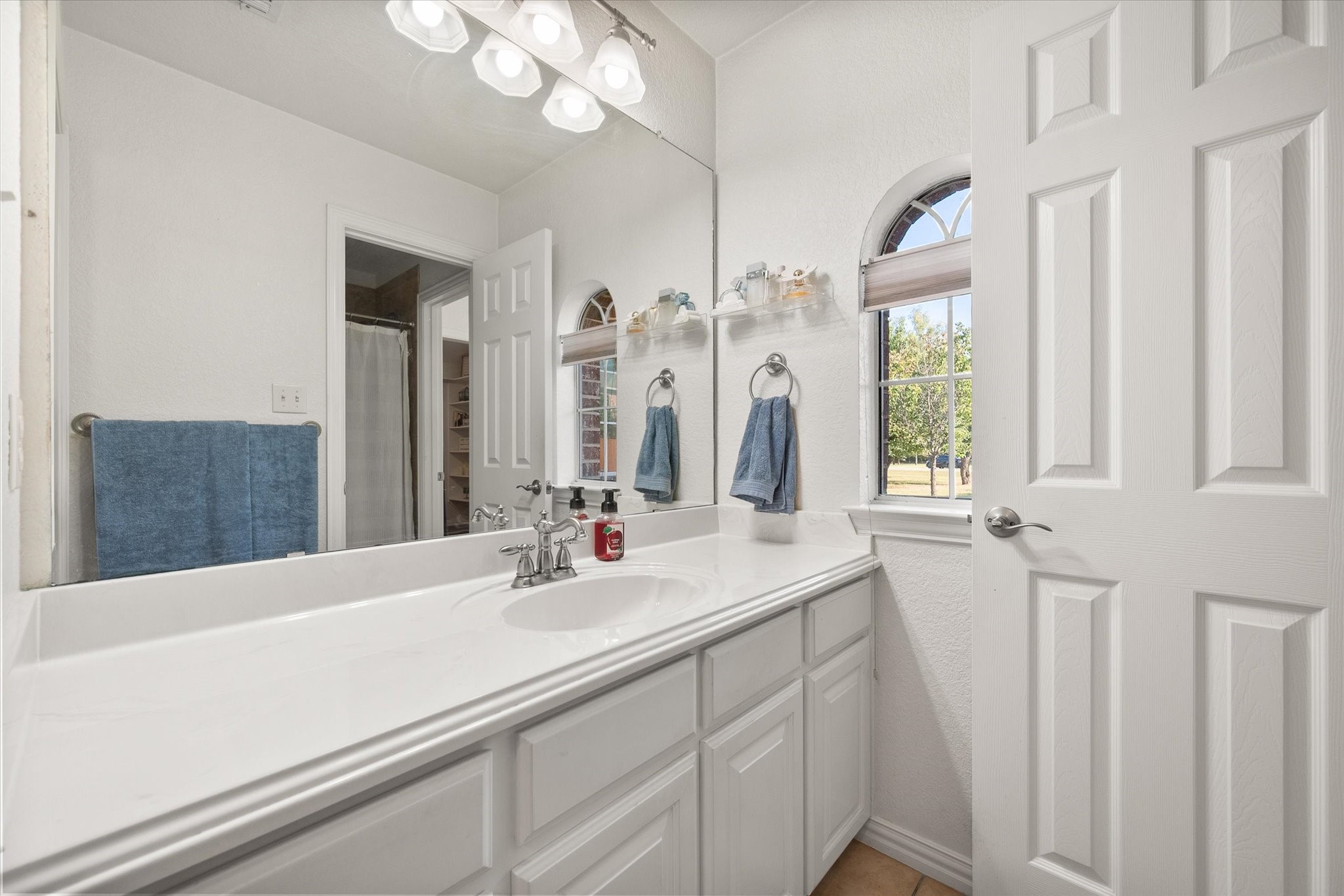 3600 Doris Walker Trail