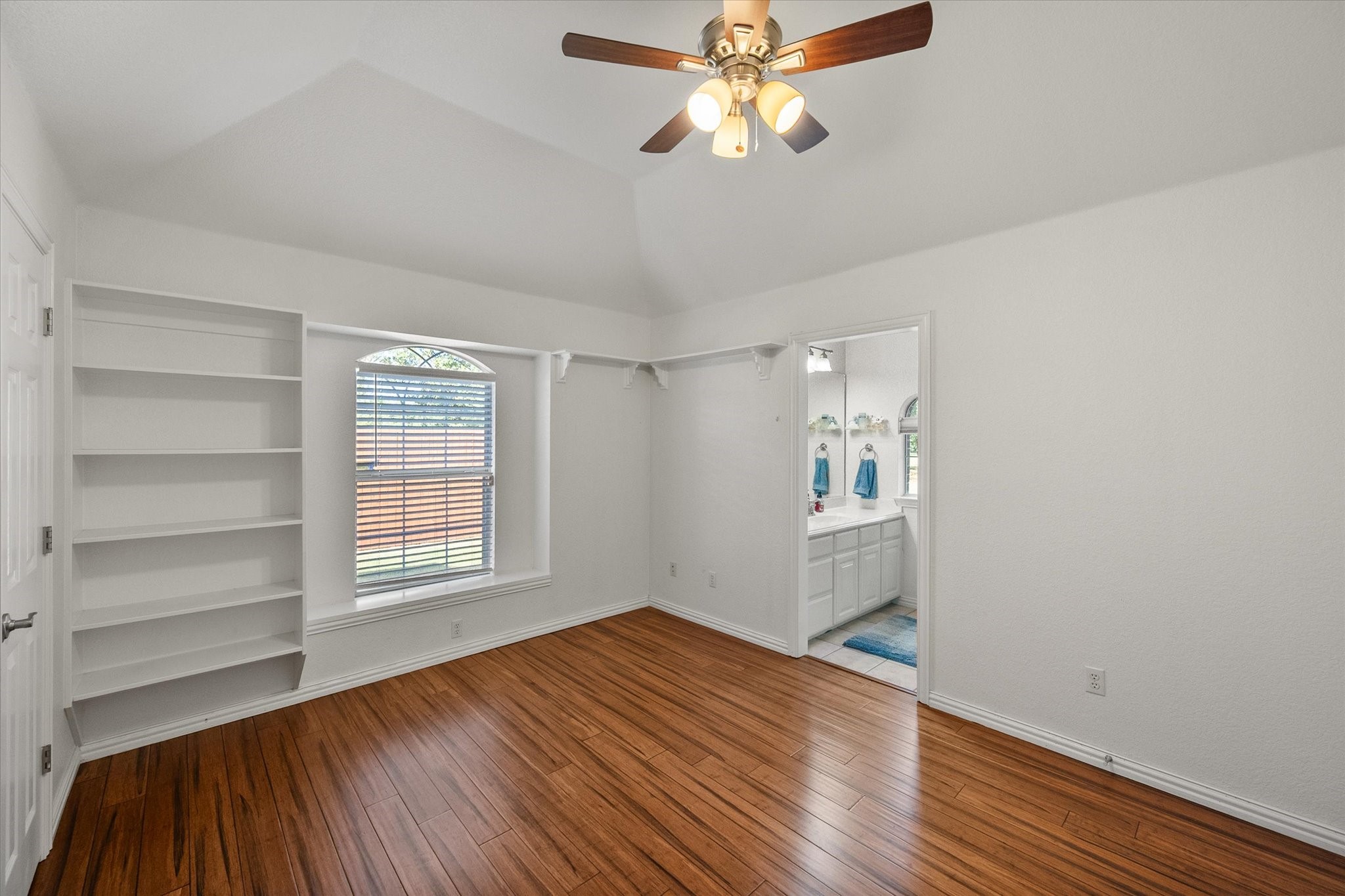 3600 Doris Walker Trail