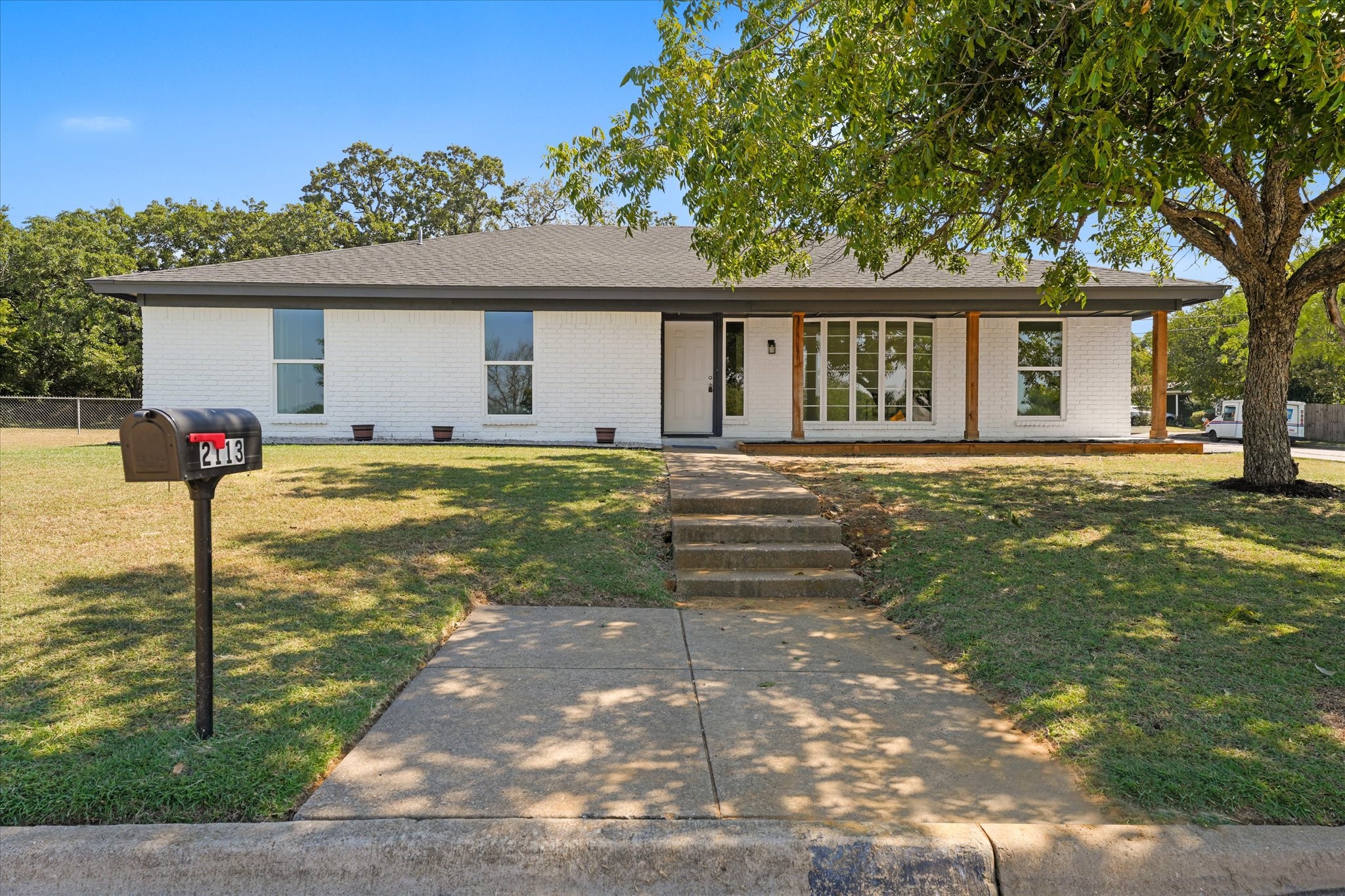 2113 Carverly Drive