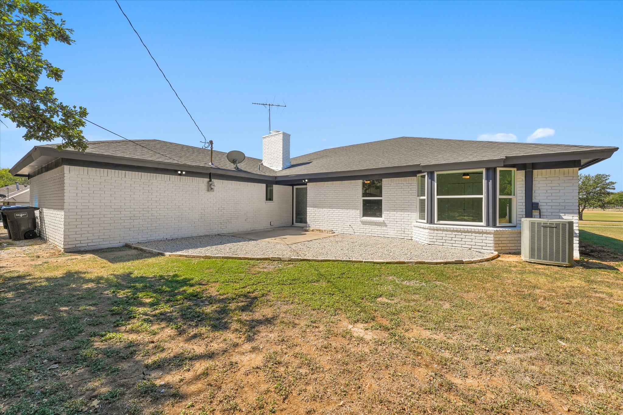 2113 Carverly Drive