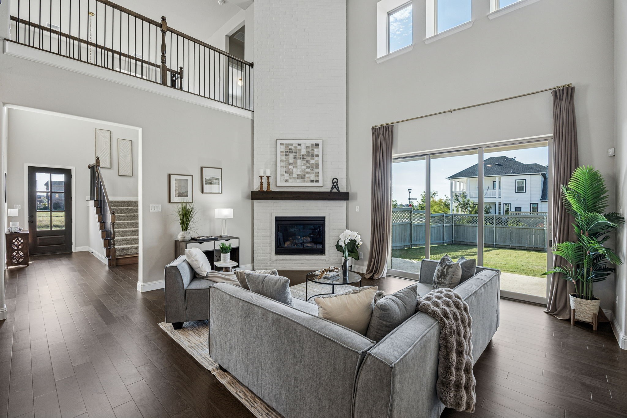 1304 S Pecan Parkway