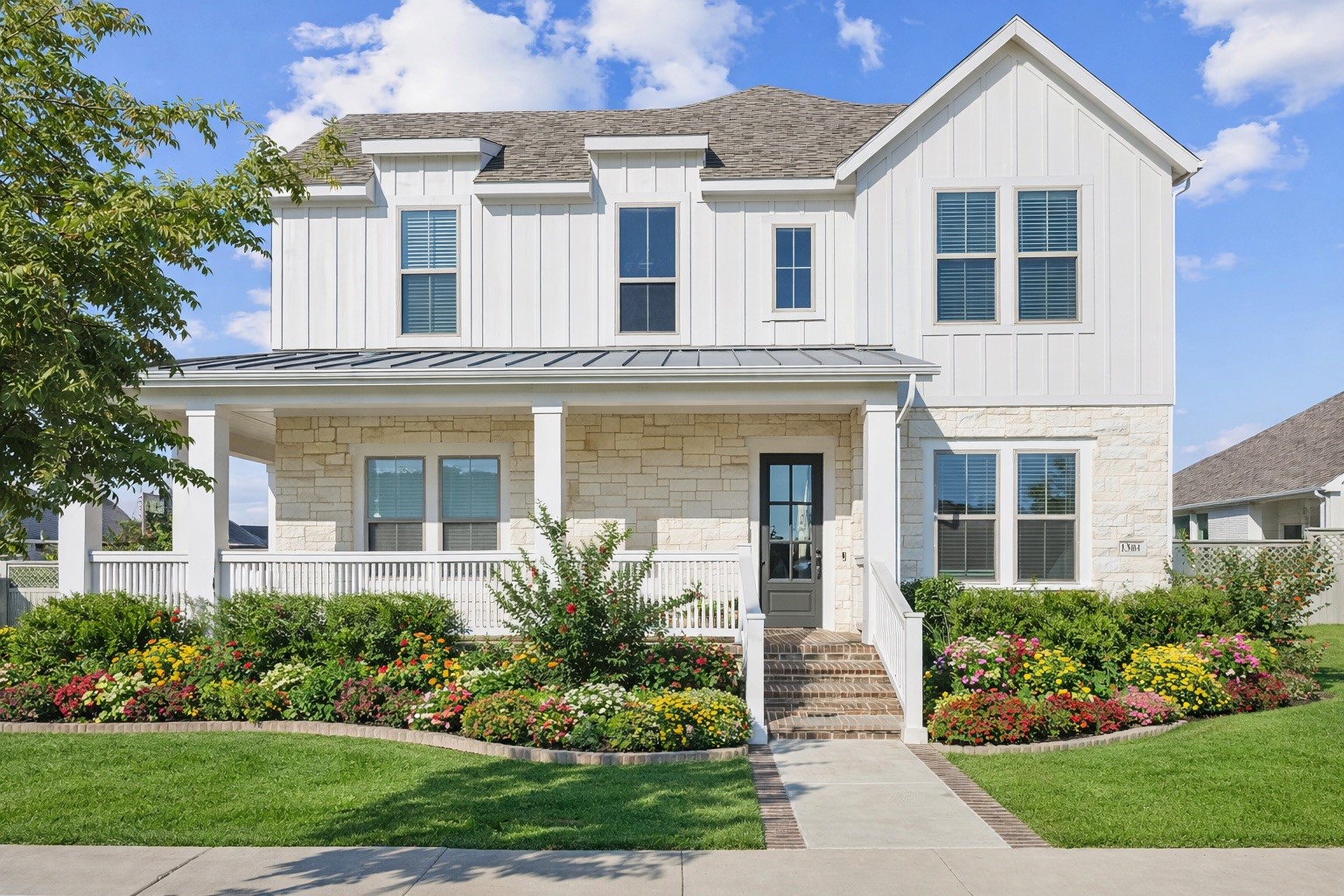 1304 S Pecan Parkway