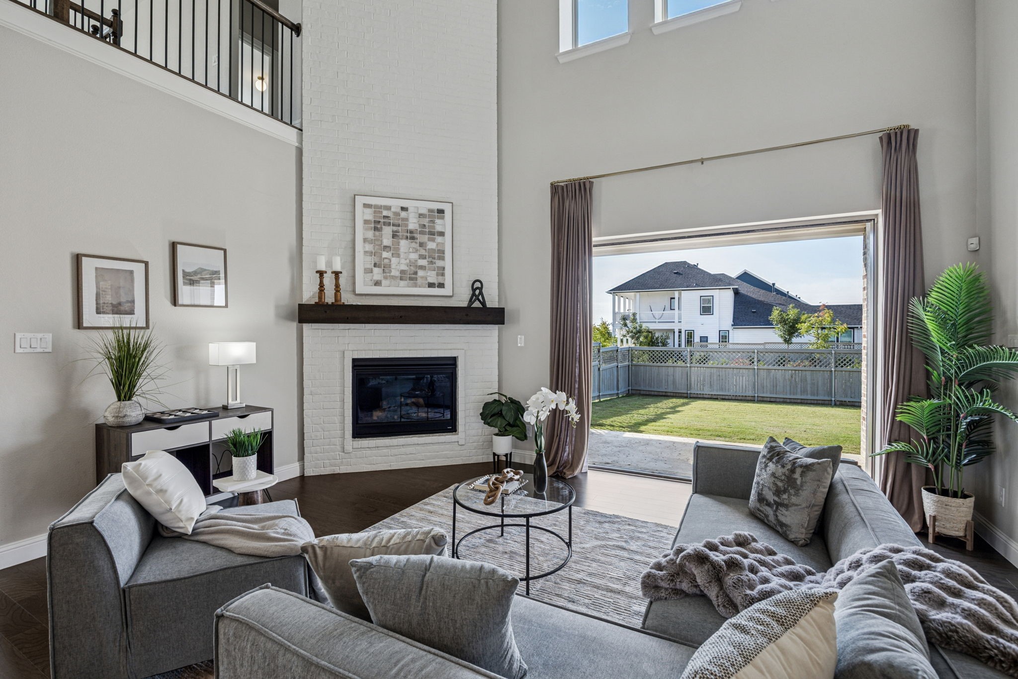 1304 S Pecan Parkway