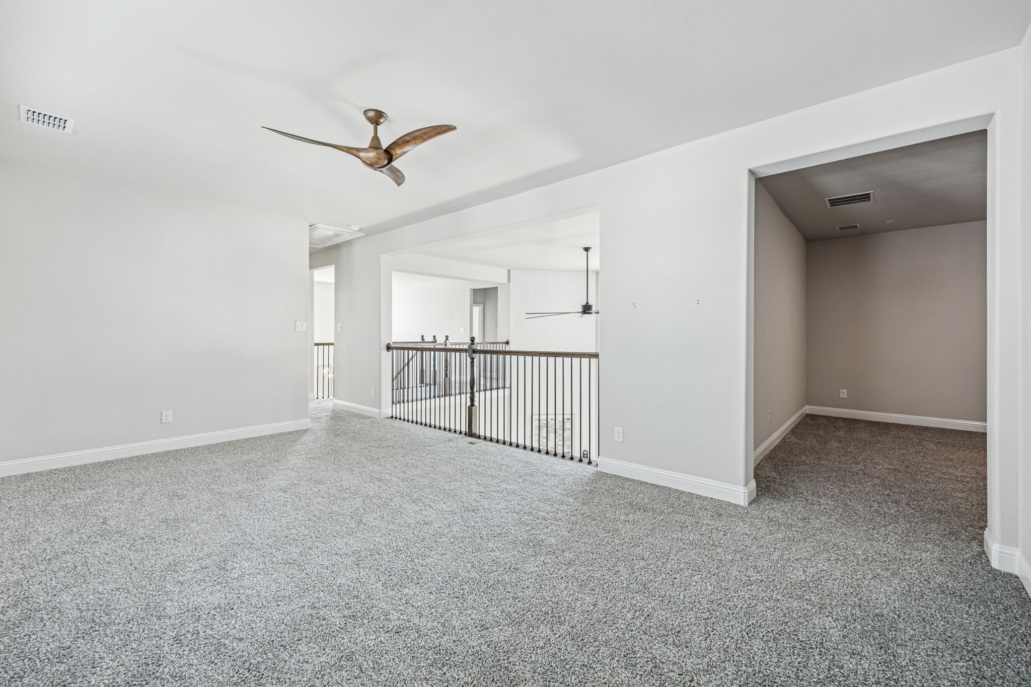 1304 S Pecan Parkway