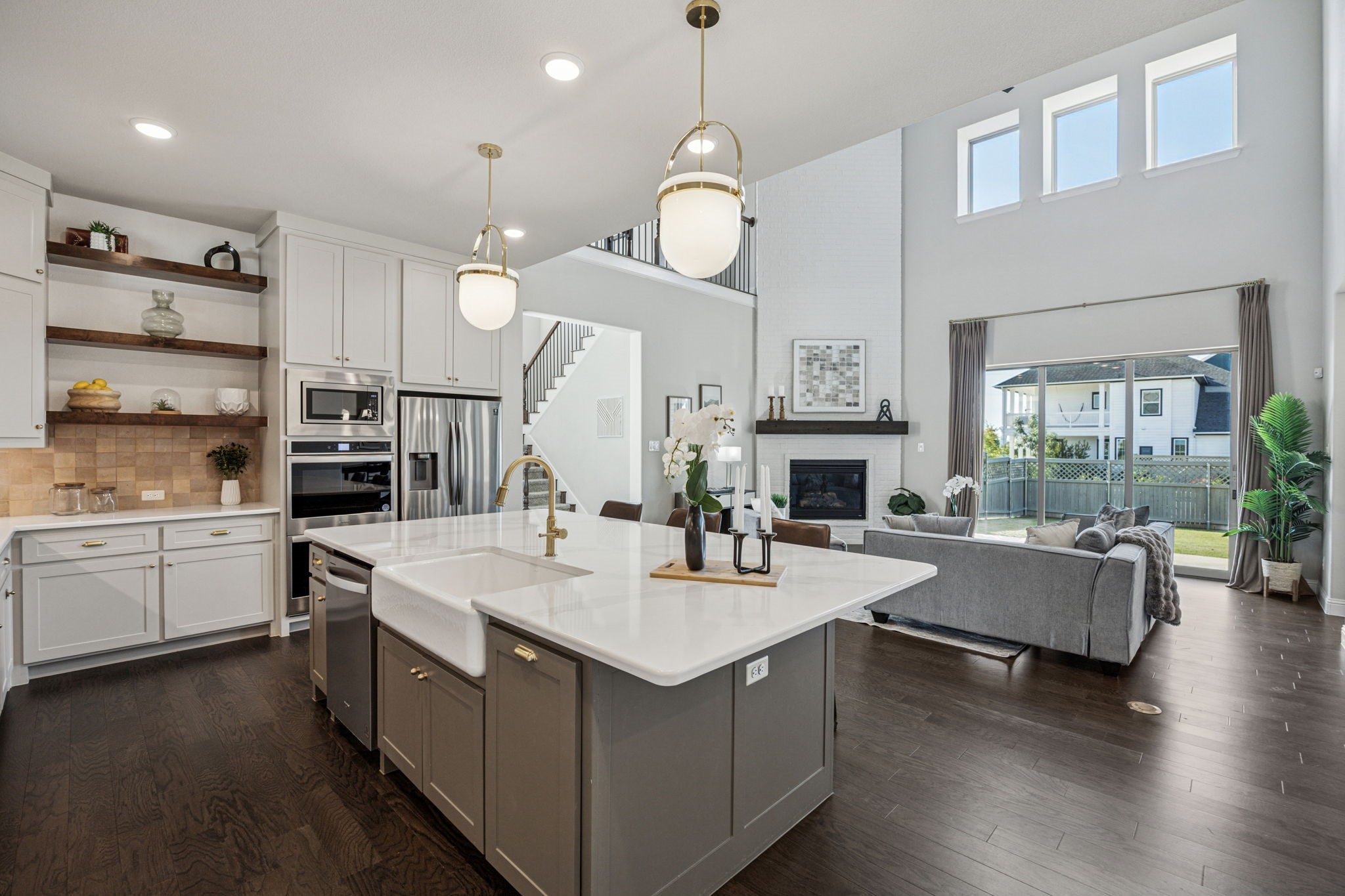 1304 S Pecan Parkway